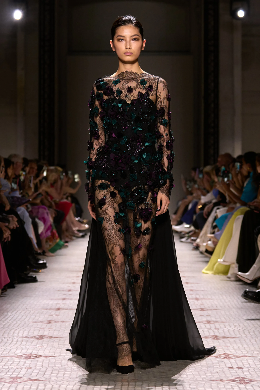 Elie Saab 2024-25 Sonbahar/Kış Haute Couture