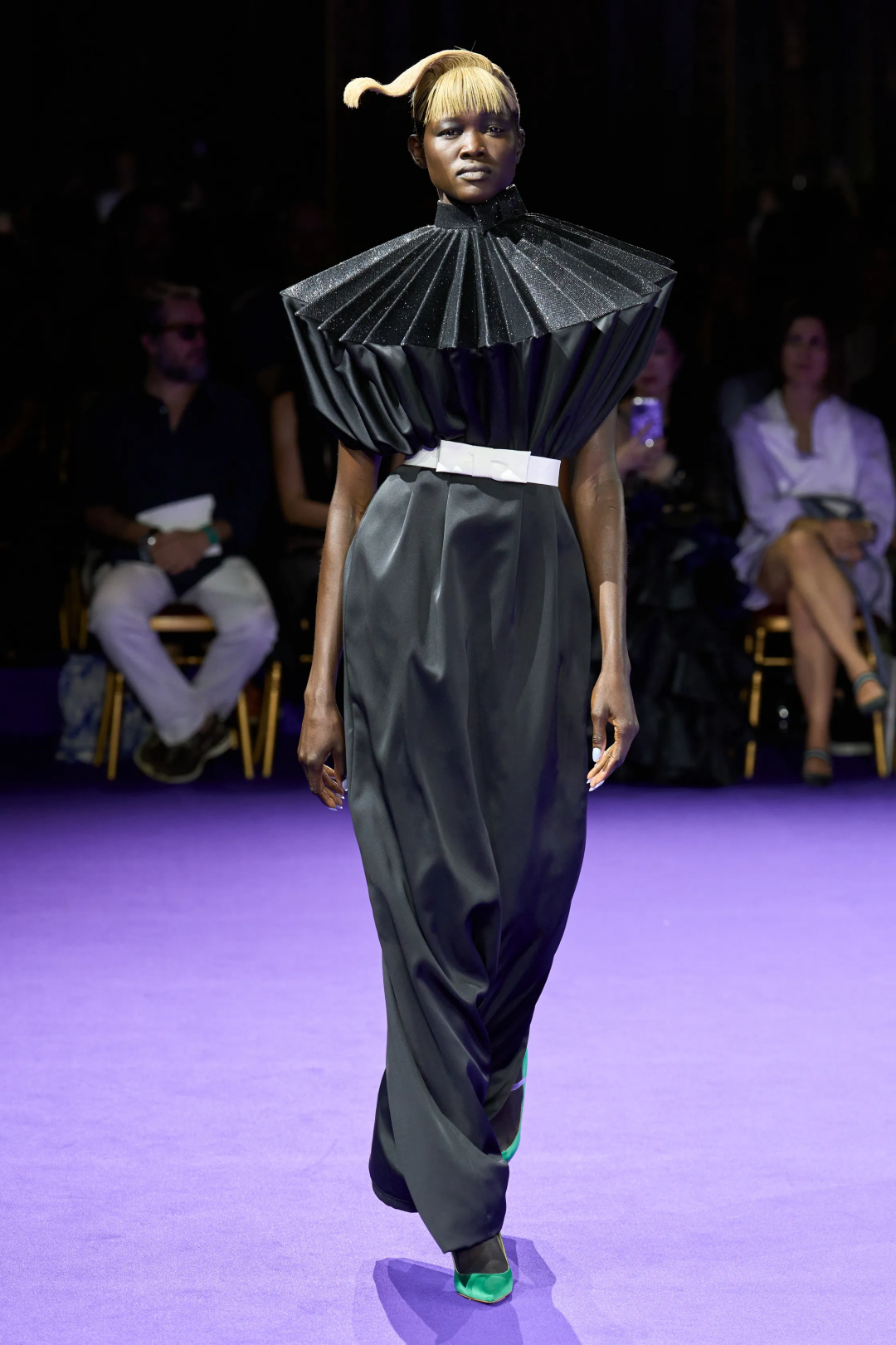 Viktor&Rolf 2024-25 Sonbahar/Kış Haute Couture