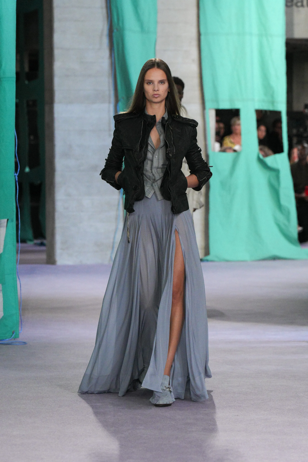 Burberry 2025 İlkbahar/Yaz