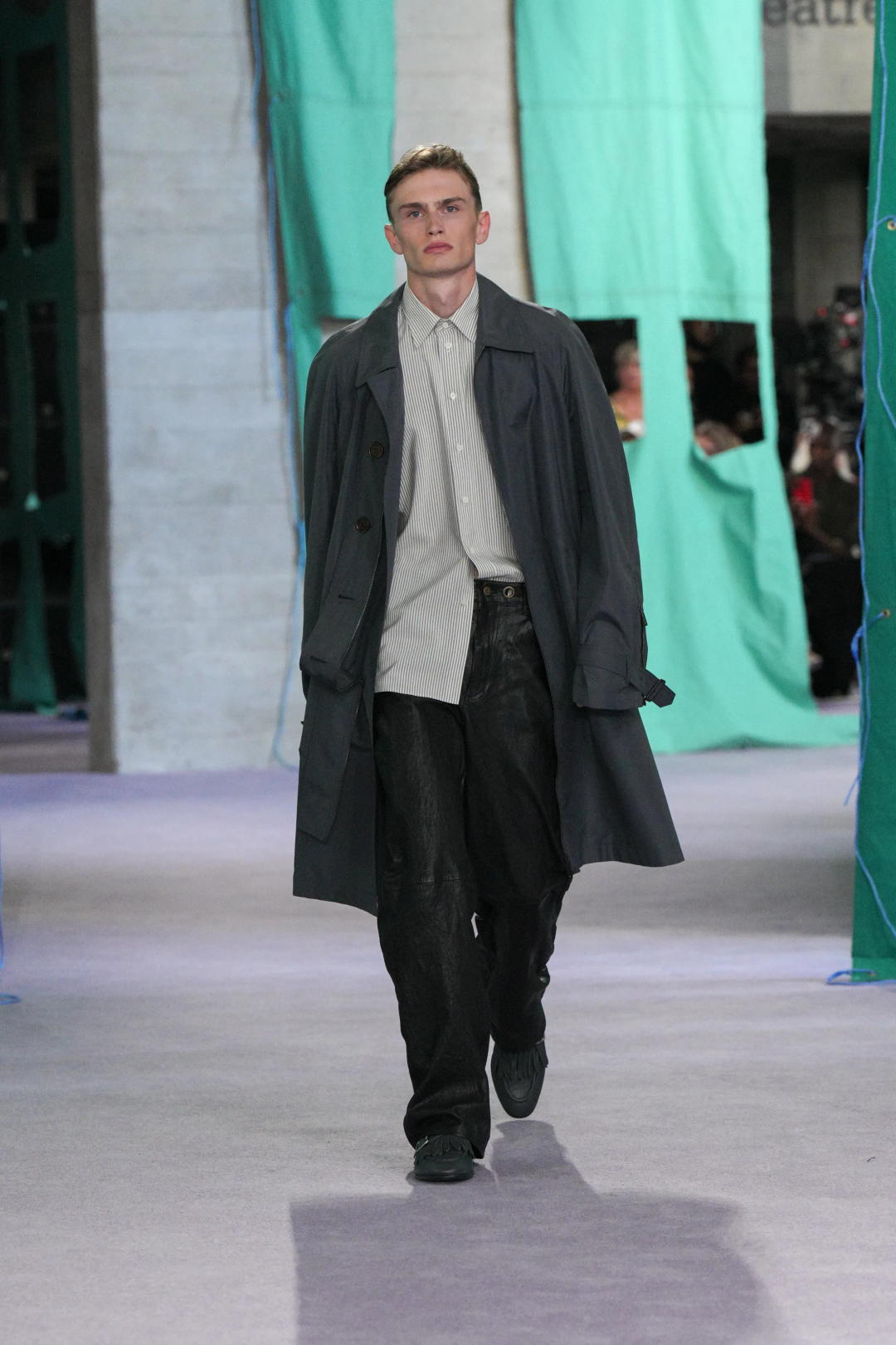 Burberry 2025 İlkbahar/Yaz