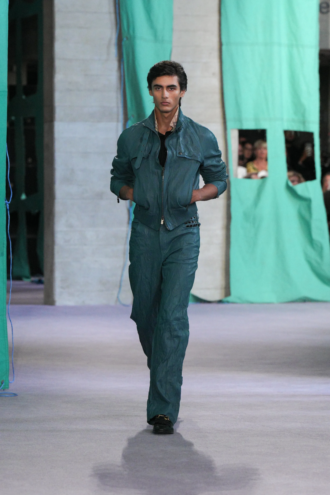 Burberry 2025 İlkbahar/Yaz