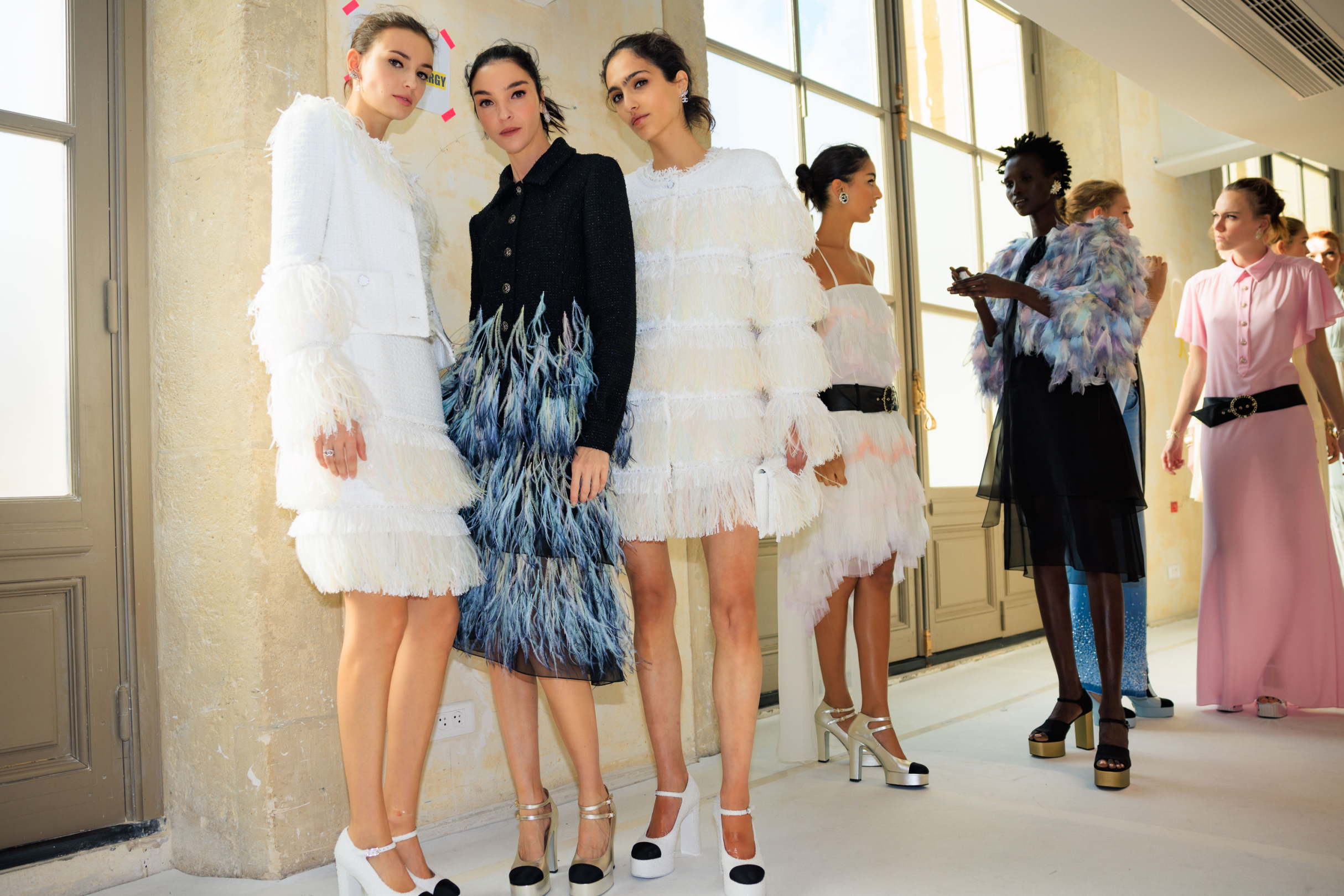 Backstage: 2025 İlkbahar/Yaz Paris Moda Haftası