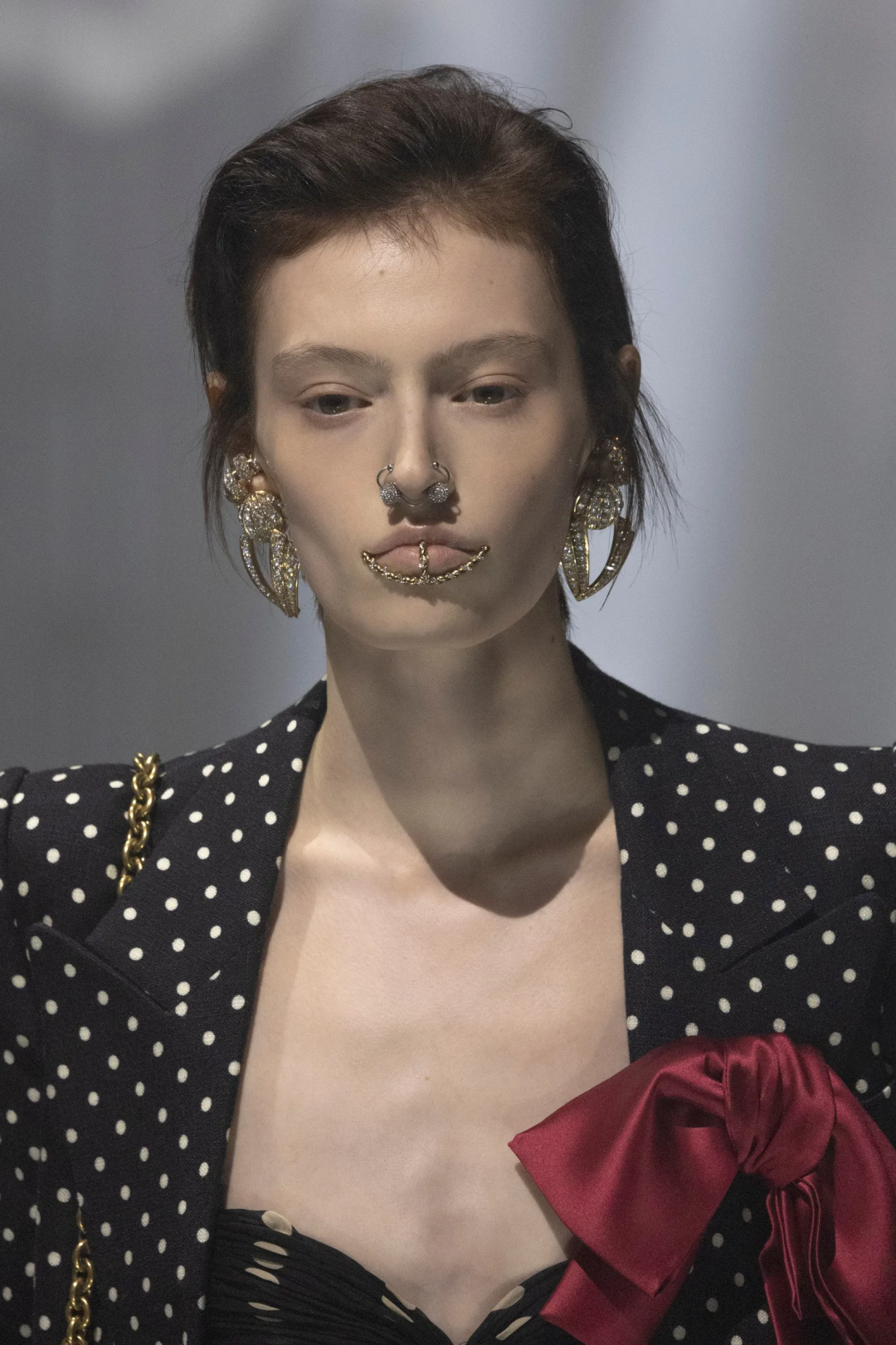 Podyumlardan \u0130lhamla En Yeni M\u00fccevher Trendleri | Vogue T\u00fcrkiye