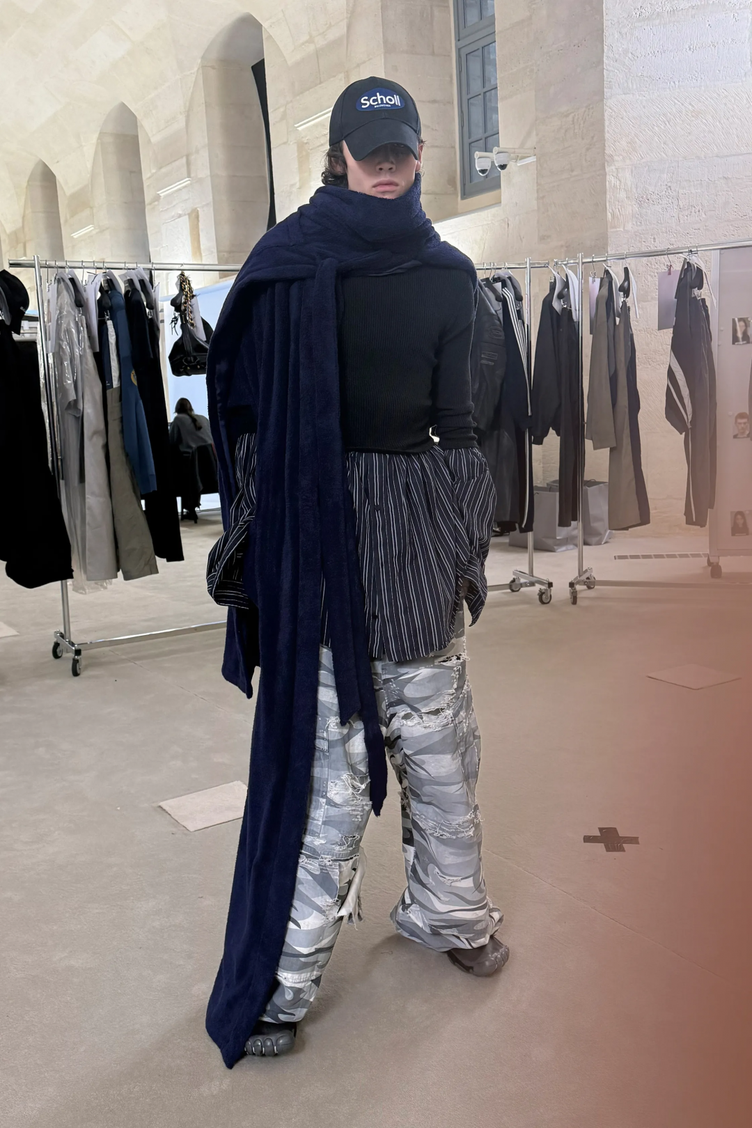 Balenciaga 2025 Pre-Fall