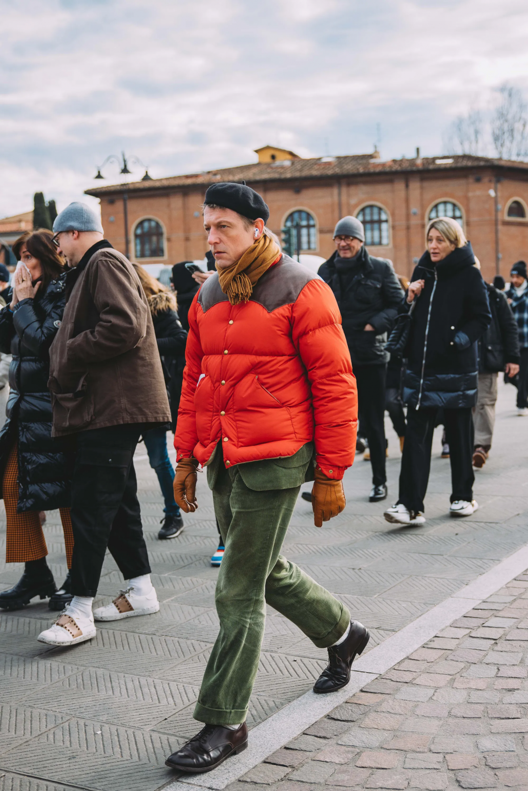 2025 Pitti Uomo Erkek Giyim Fuarı'ndan En İyi Sokak Stili Görünümleri