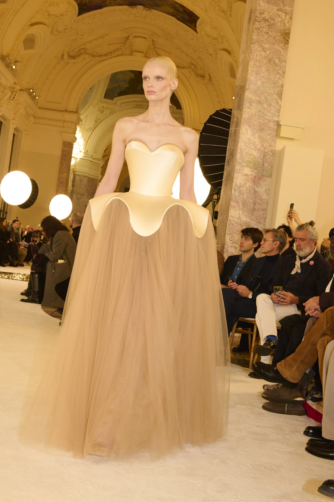 Schiaparelli 2025 İlkbahar/Yaz Haute Couture