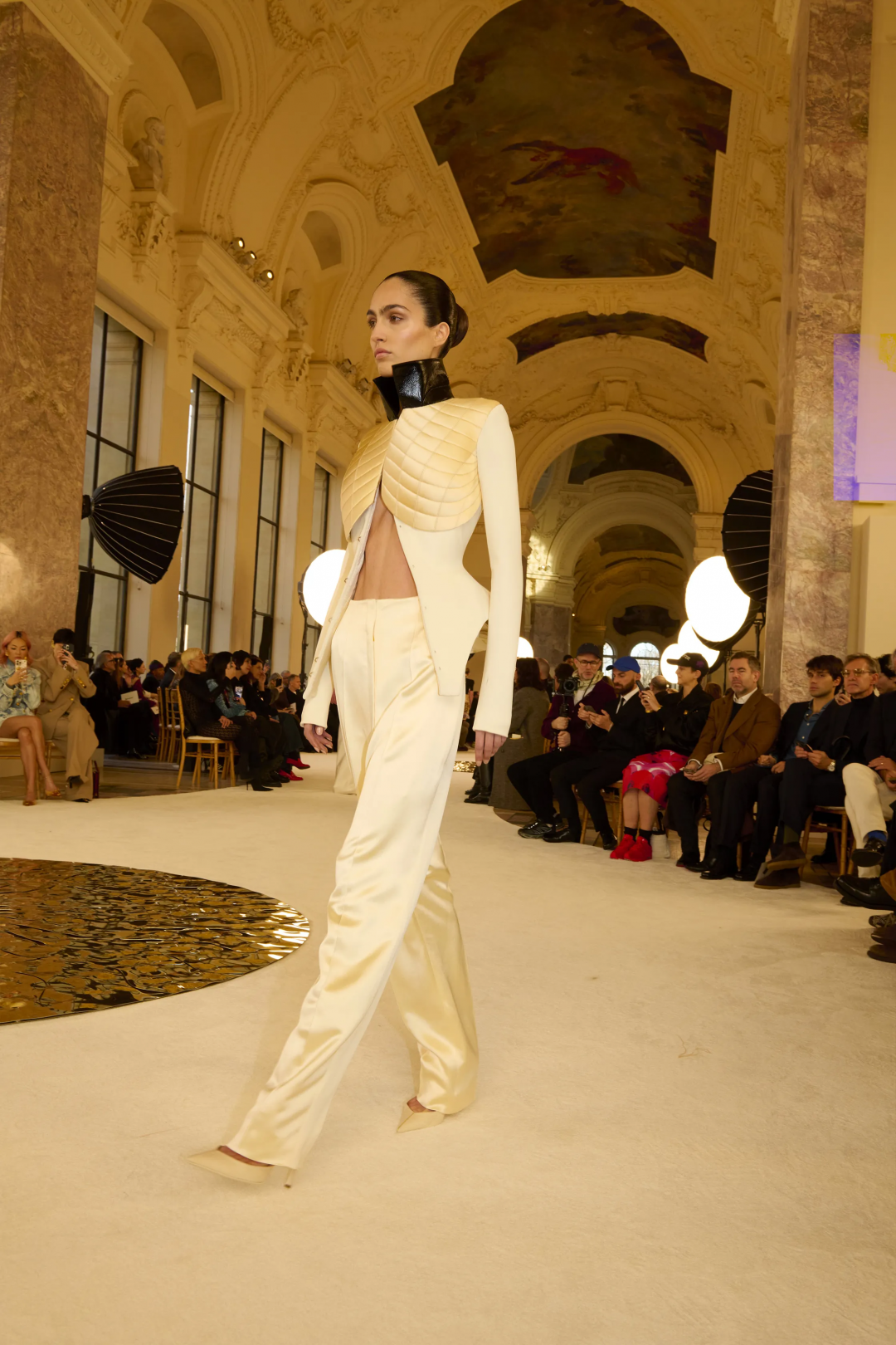 Schiaparelli 2025 İlkbahar/Yaz Haute Couture