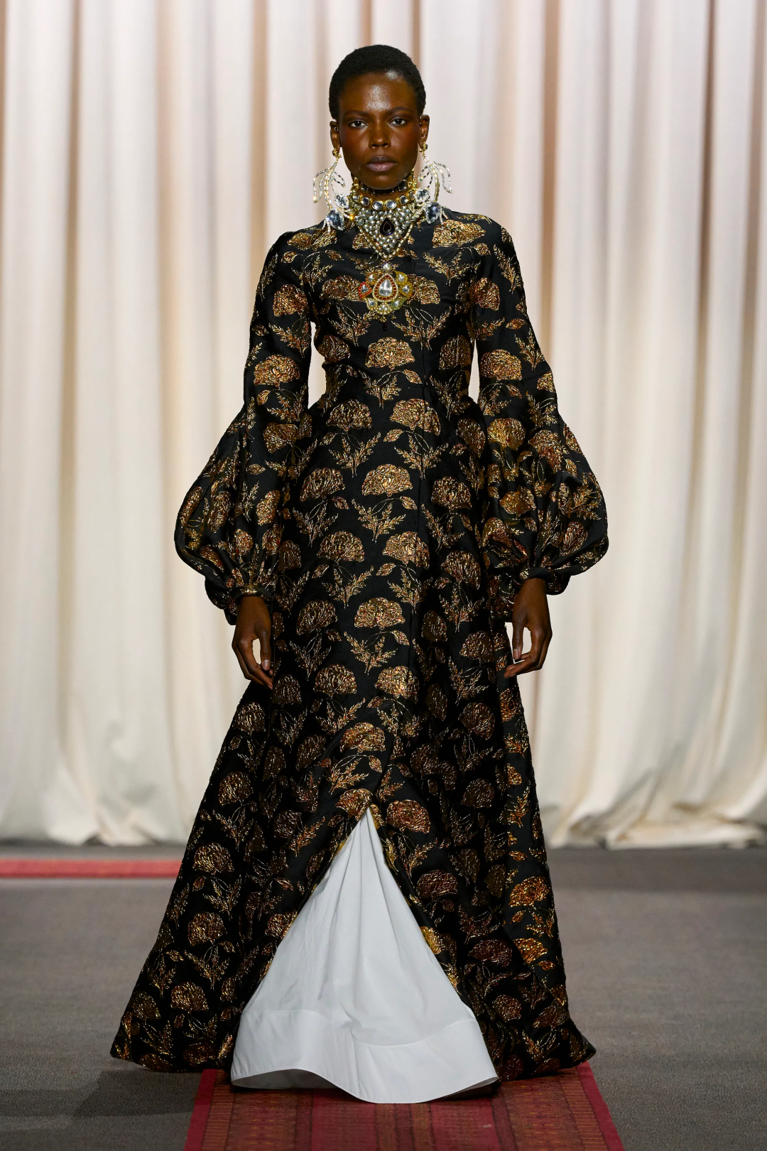 Giambattista Valli 2025 İlkbahar/Yaz Haute Couture