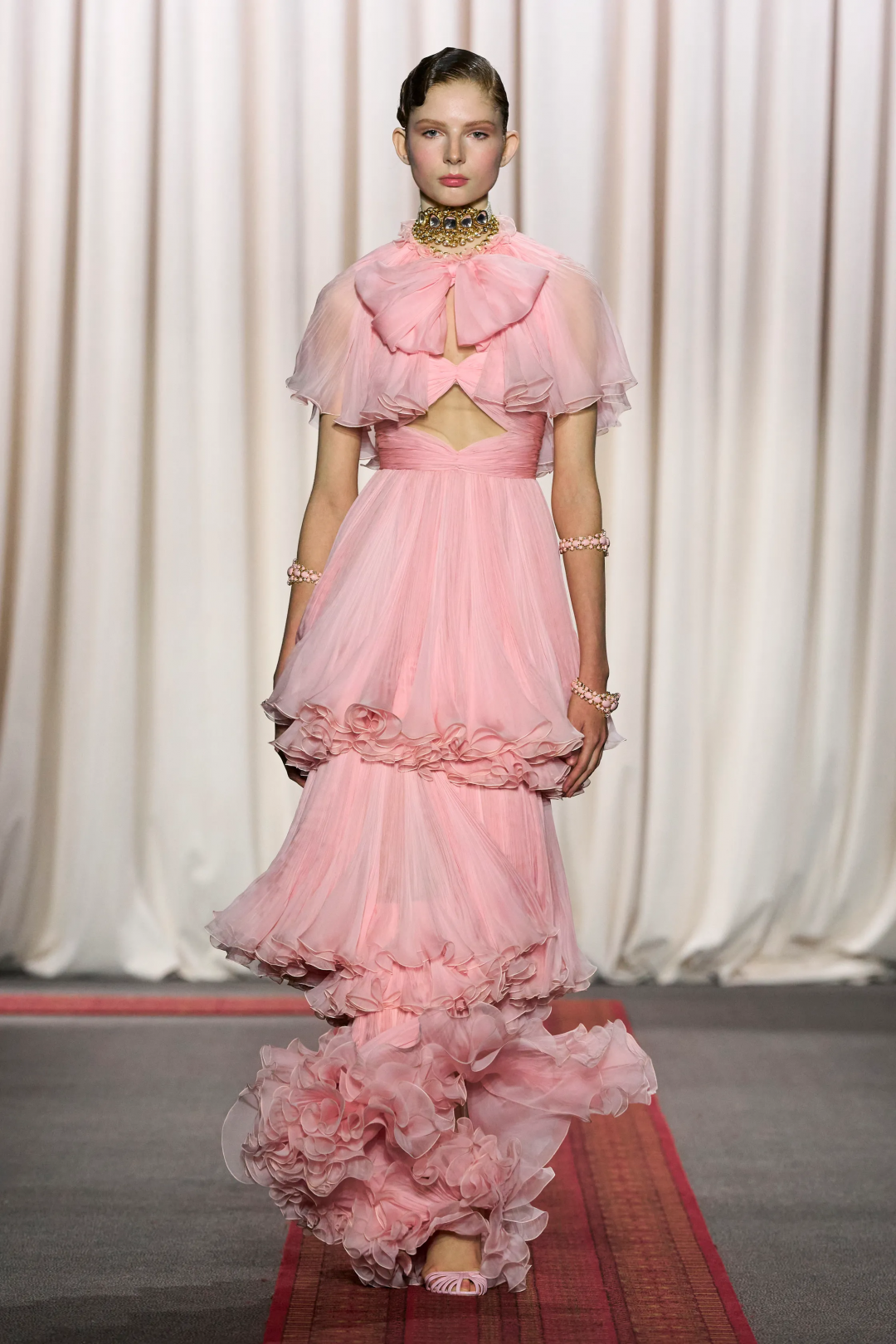 Giambattista Valli 2025 İlkbahar/Yaz Haute Couture