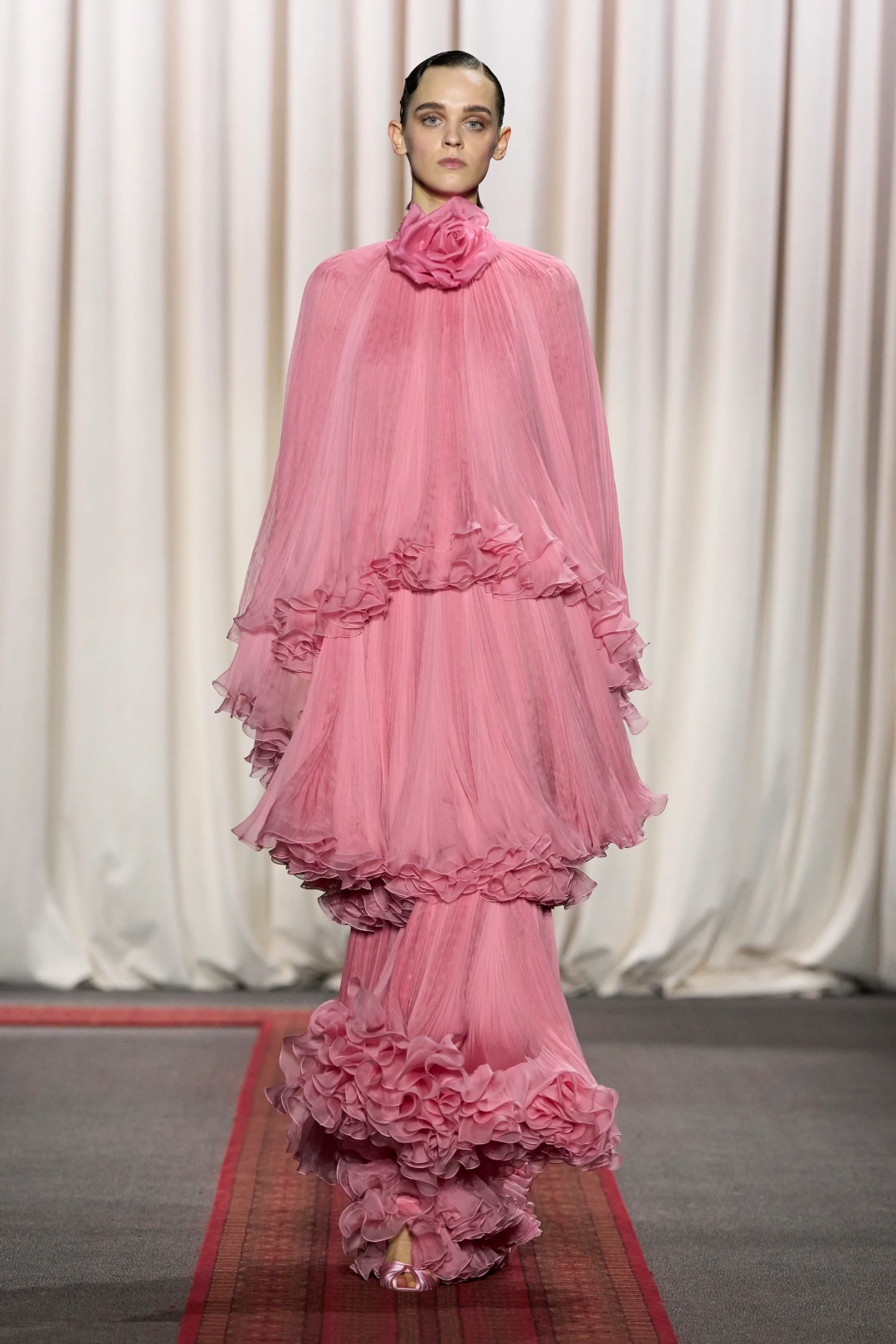 Giambattista Valli 2025 İlkbahar/Yaz Haute Couture