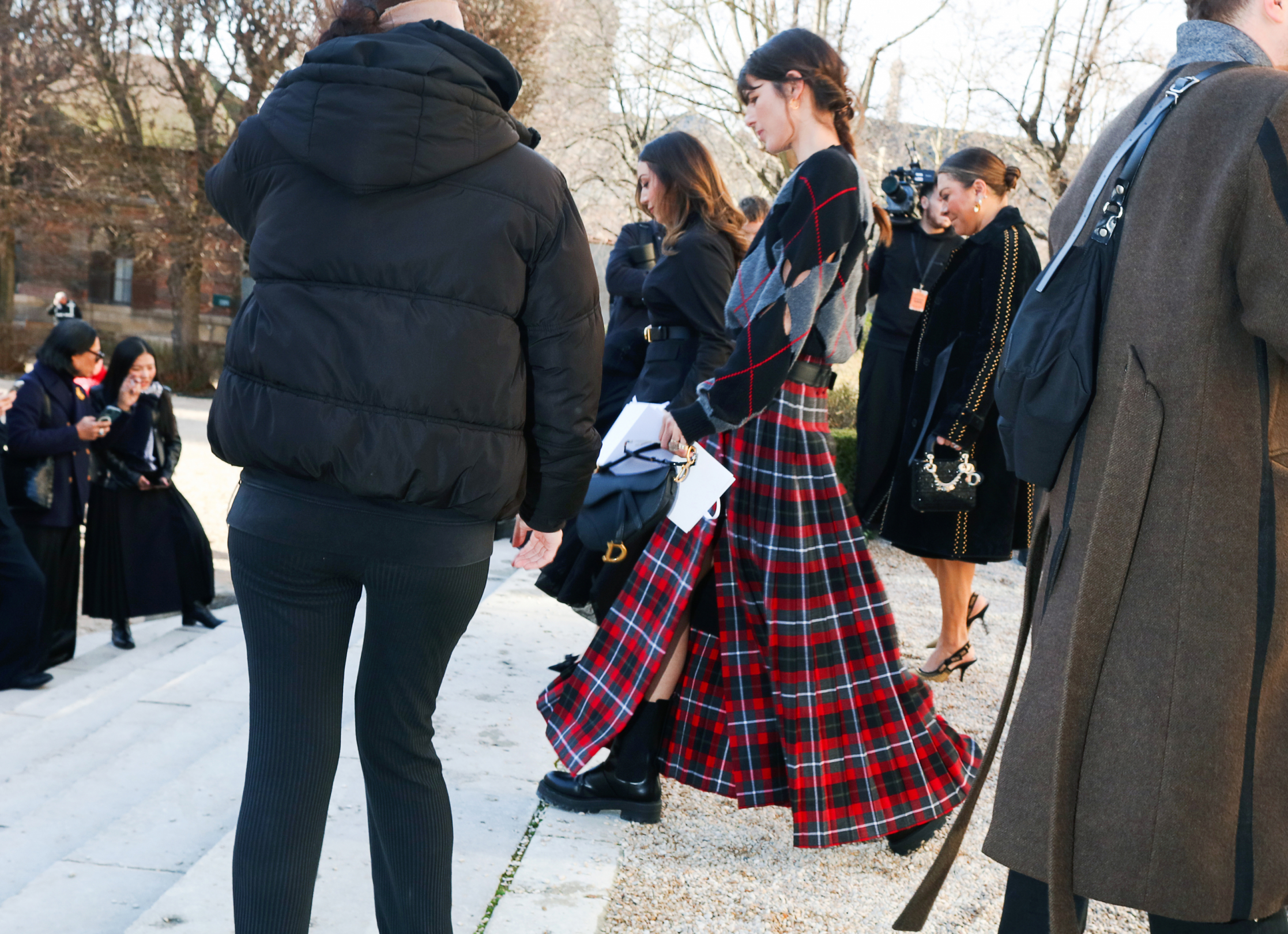 Sokak Stili: 2025 İlkbahar/Yaz Paris Haute Couture Moda Haftası