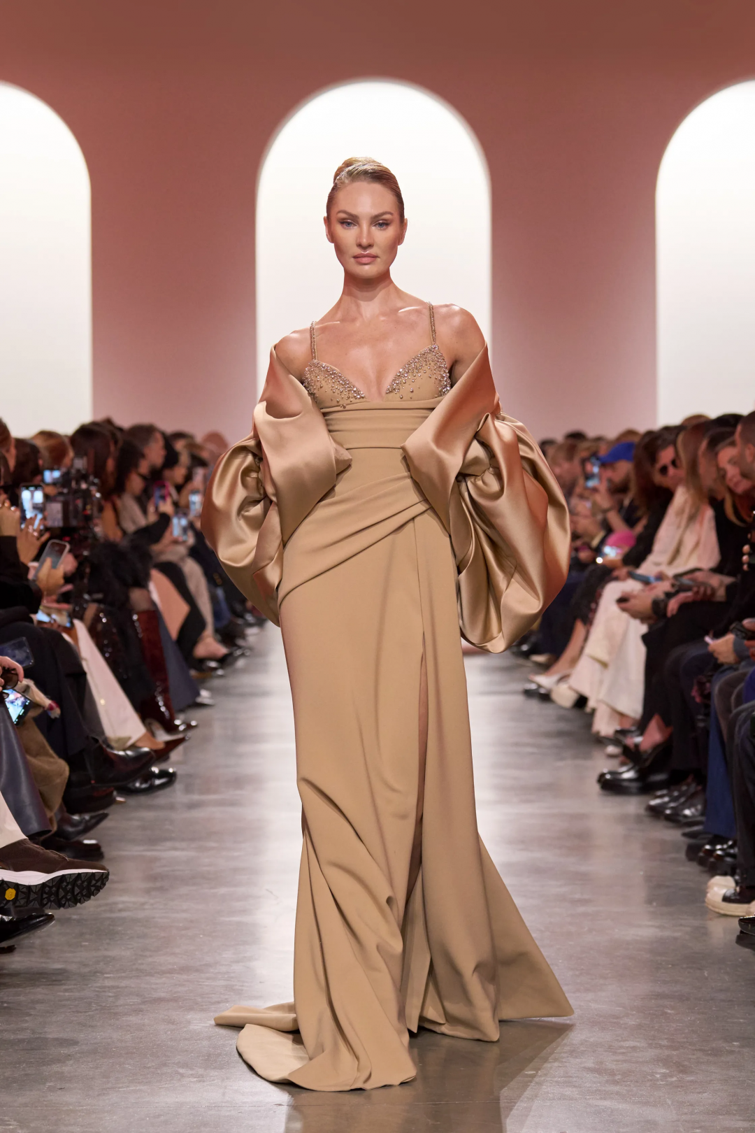 Elie Saab 2025 İlkbahar/Yaz Haute Couture