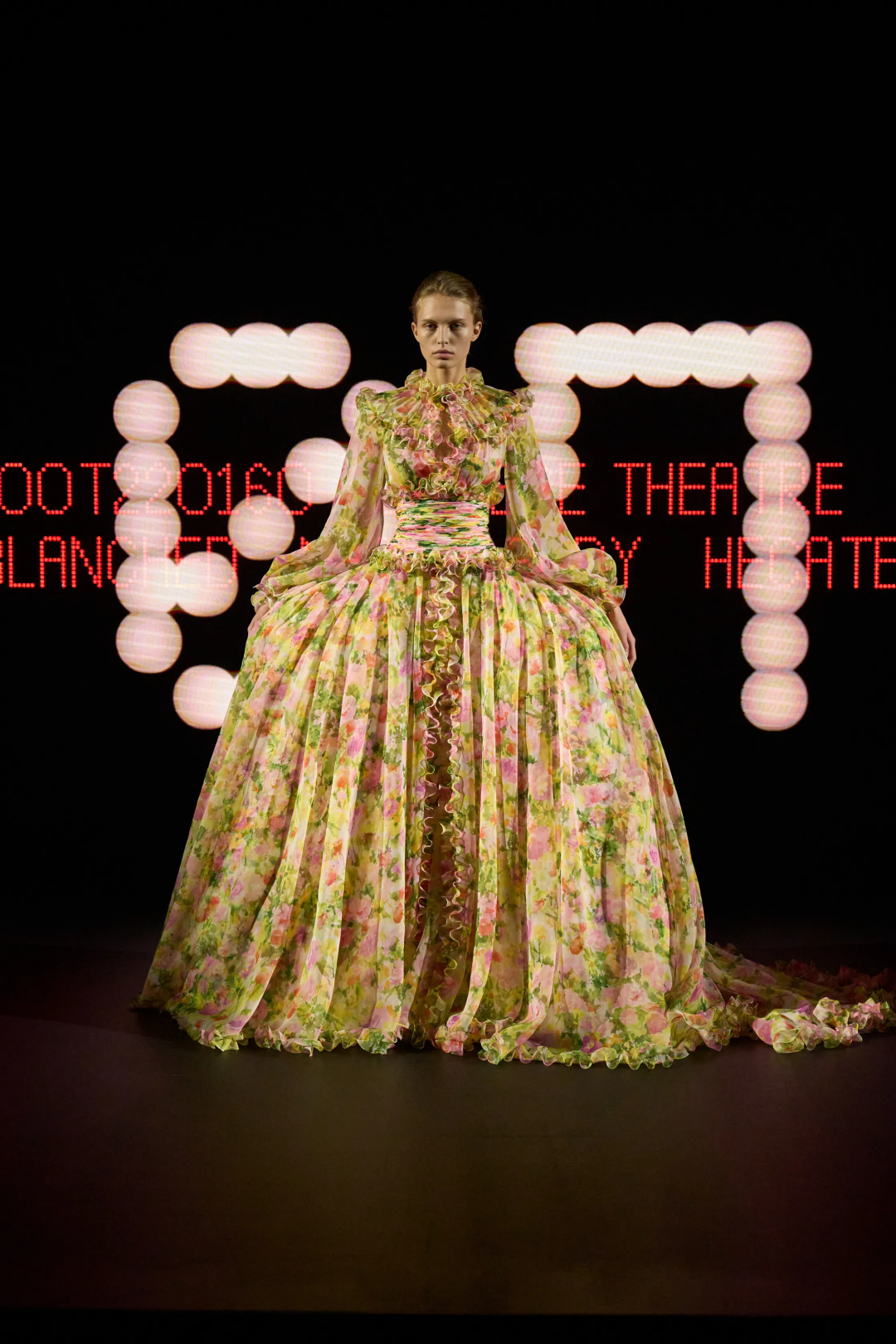 Valentino 2025 İlkbahar/Yaz Haute Couture