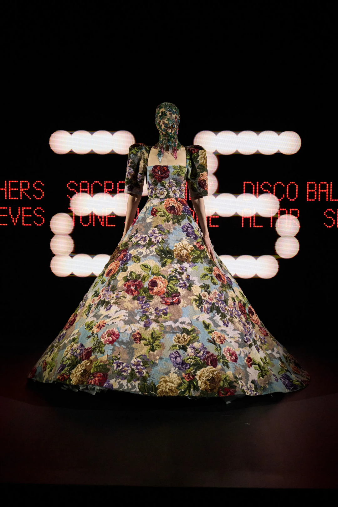 Valentino 2025 İlkbahar/Yaz Haute Couture