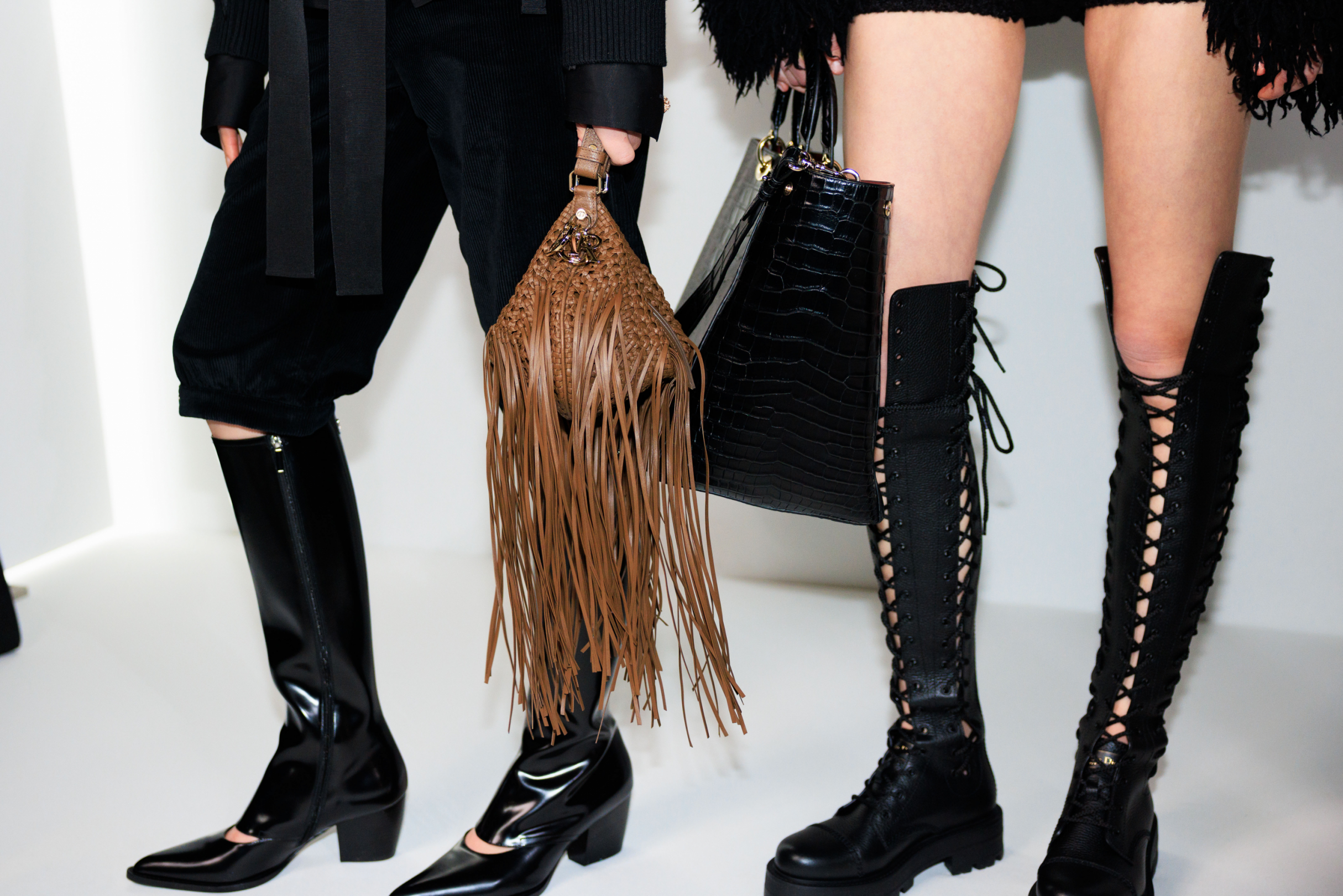 Backstage: 2025-26 Sonbahar/Kış Paris Moda Haftası