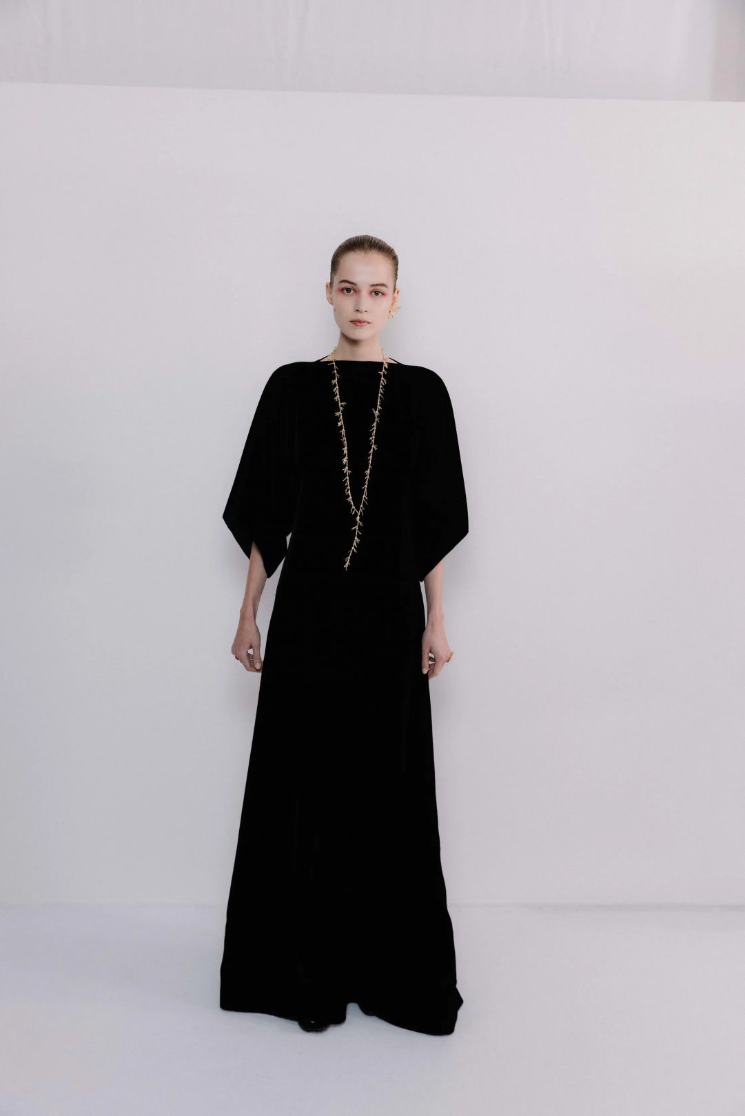 Backstage: Christian Dior 2025 Pre-Fall