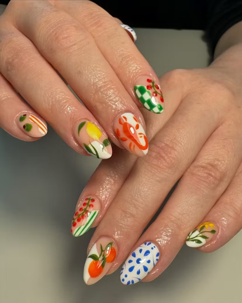 Italian Summer Nails: Amalfi Sahillerinden İlham Alan Tırnak Sanatı