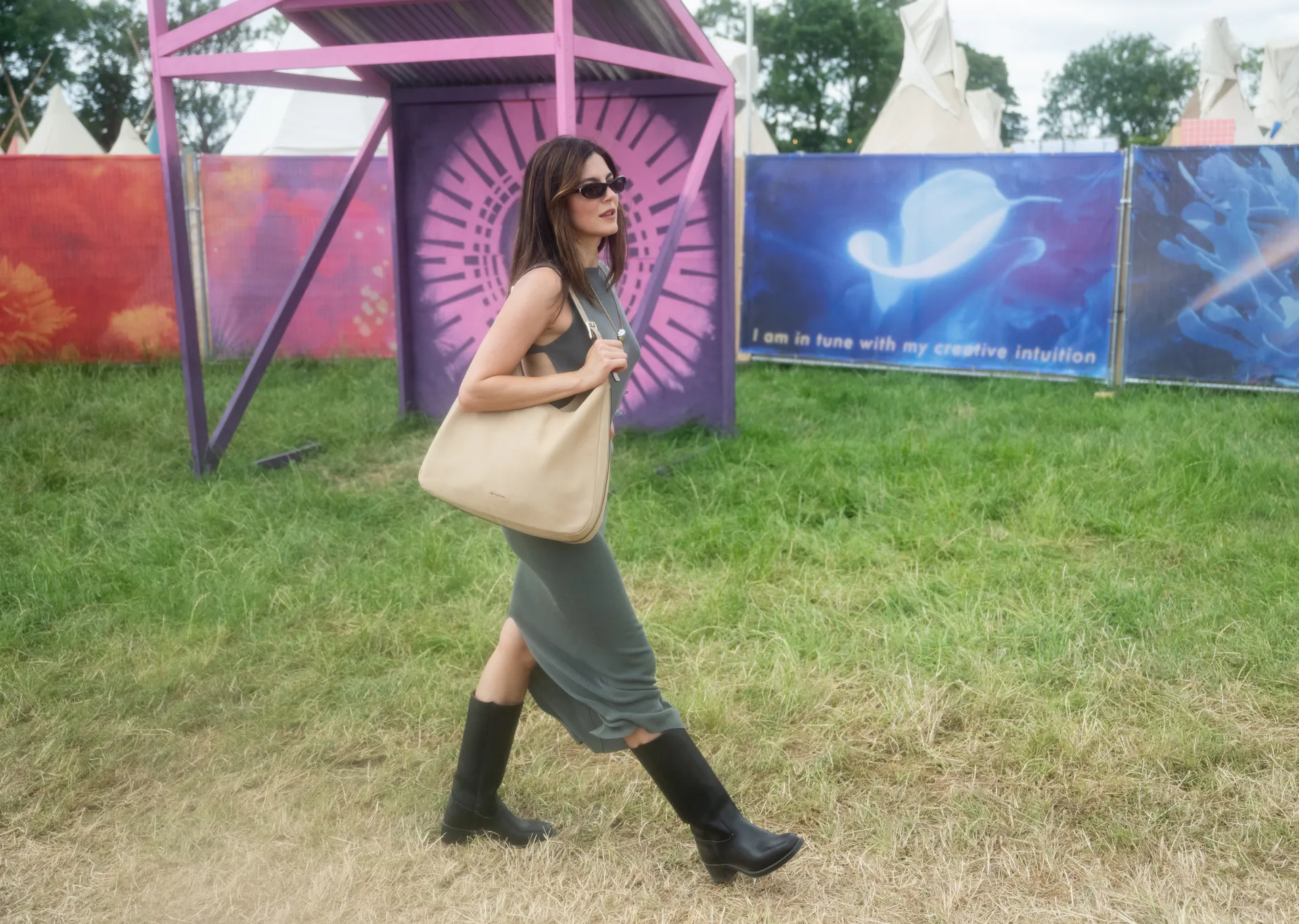 2025 Glastonbury Festivali'nin En İyi Ünlü Stilleri