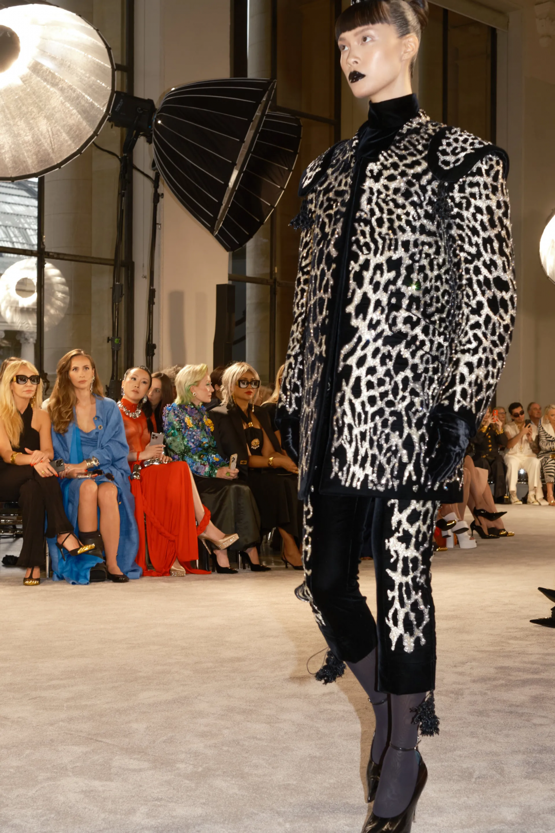 Schiaparelli 2025-26 Sonbahar/Kış Haute Couture