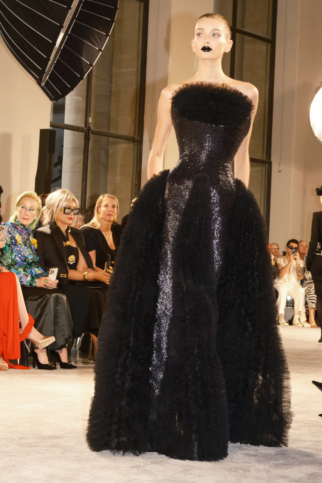 Schiaparelli 2025-26 Sonbahar/Kış Haute Couture