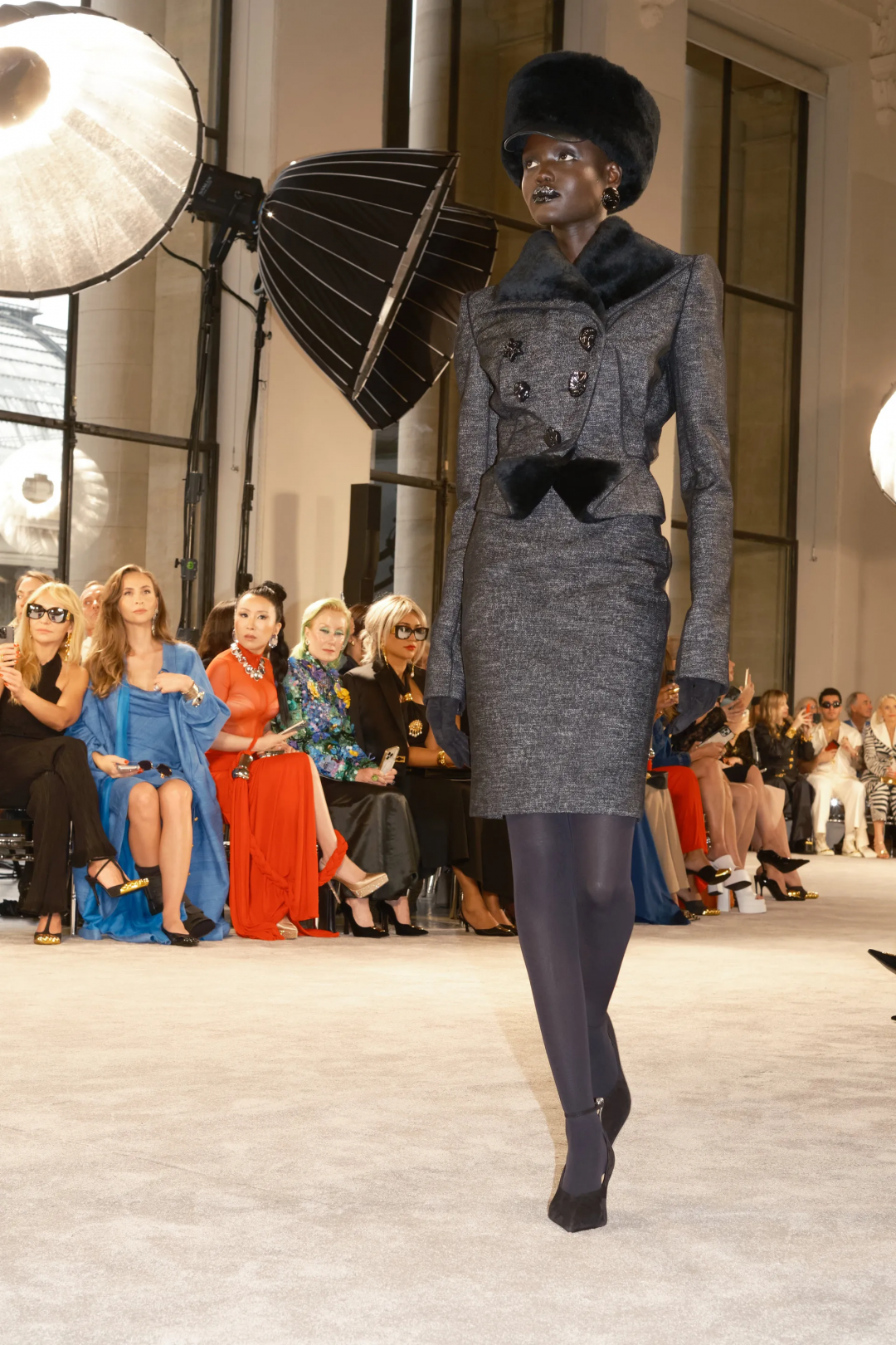 Schiaparelli 2025-26 Sonbahar/Kış Haute Couture