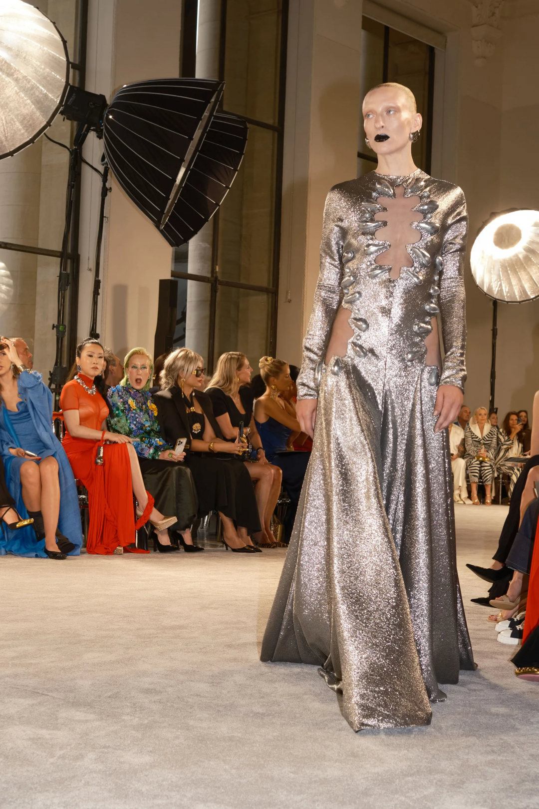 Schiaparelli 2025-26 Sonbahar/Kış Haute Couture