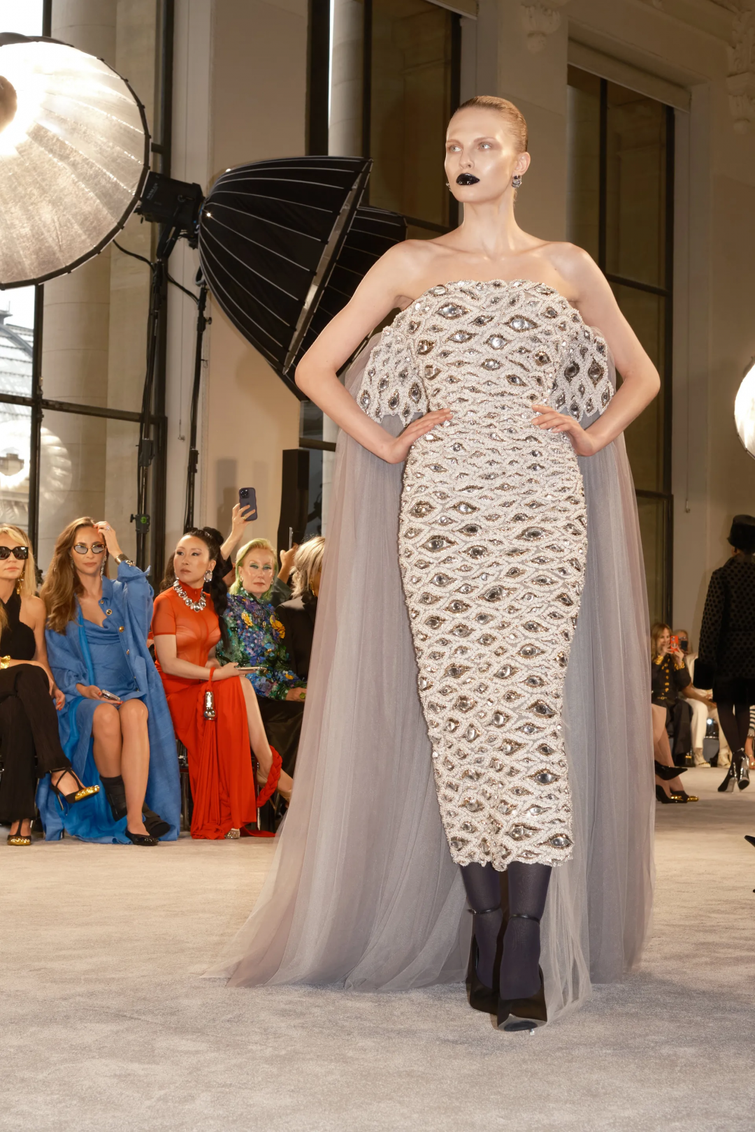 Schiaparelli 2025-26 Sonbahar/Kış Haute Couture