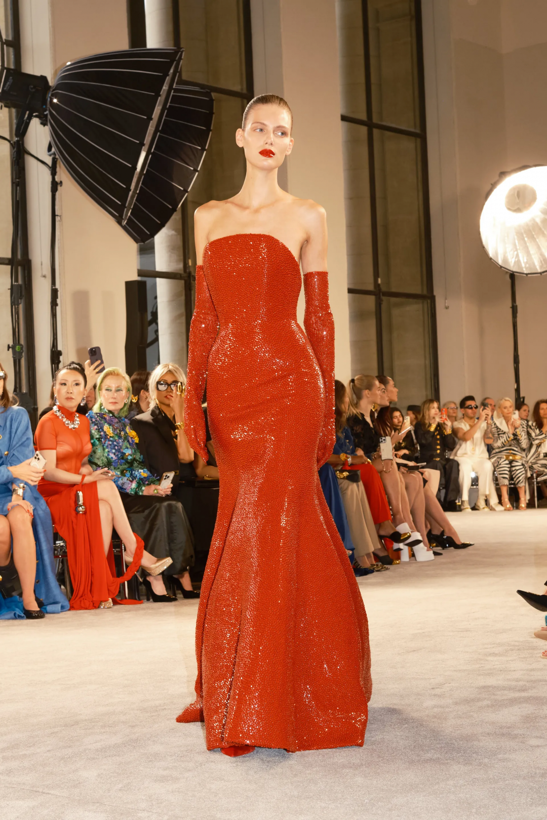 Schiaparelli 2025-26 Sonbahar/Kış Haute Couture