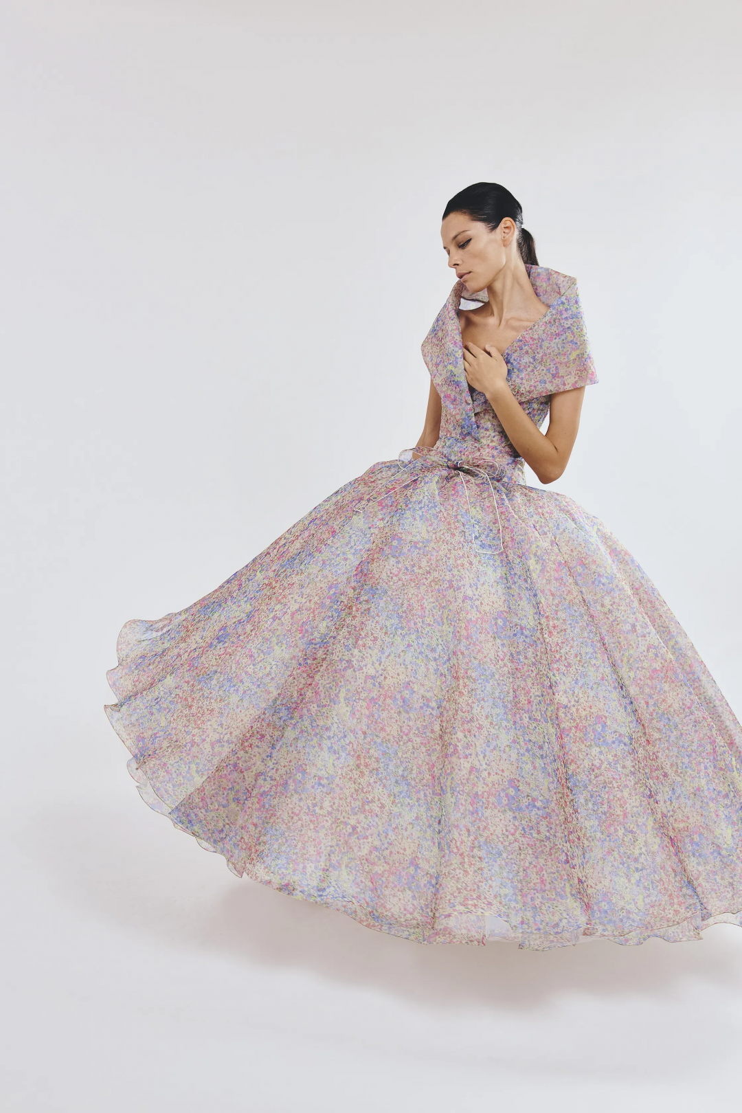 Giambattista Valli 2025-26 Sonbahar/Kış Haute Couture