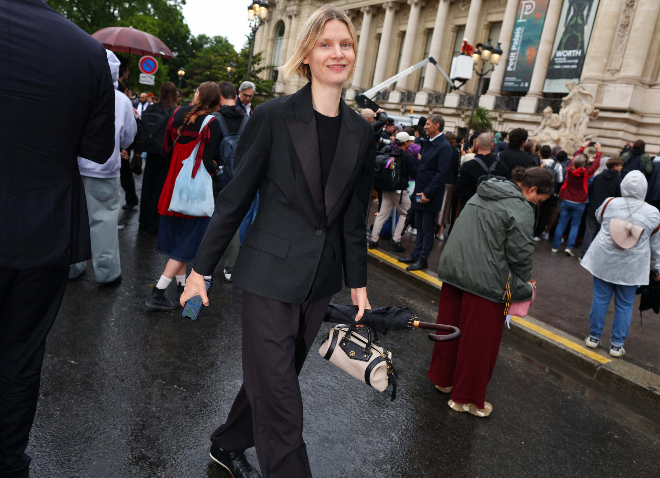 Sokak Stili: 2025-26 Sonbahar/Kış Paris Haute Couture Moda Haftası