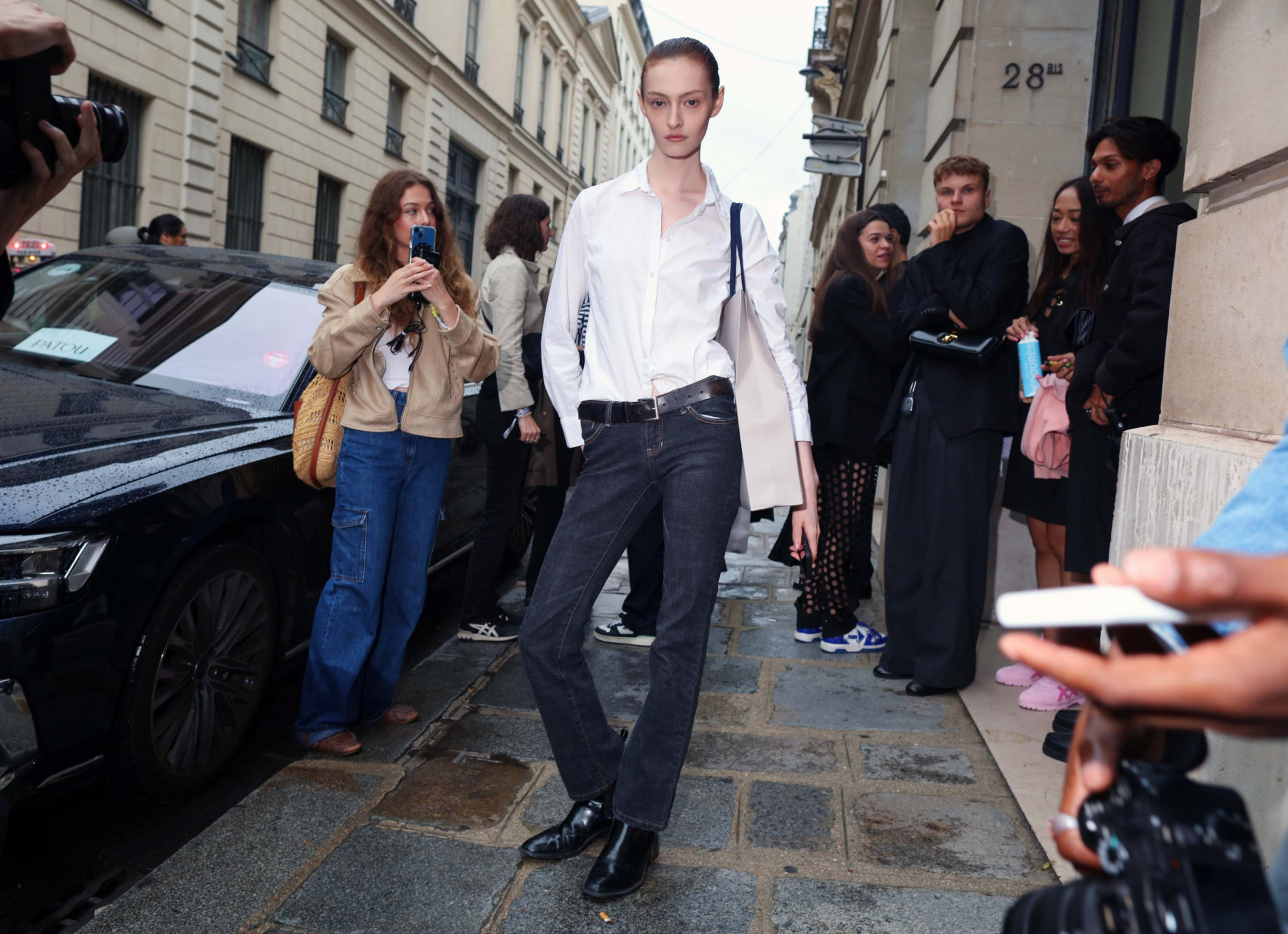 Sokak Stili: 2025-26 Sonbahar/Kış Paris Haute Couture Moda Haftası