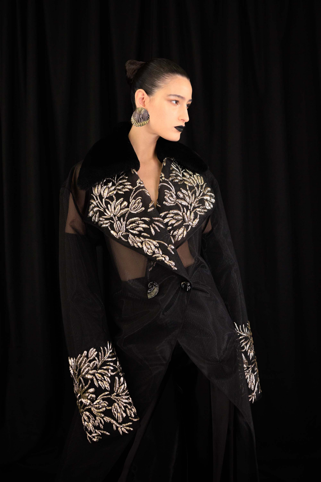 Backstage: 2025-26 Sonbahar/Kış Paris Haute Couture Moda Haftası