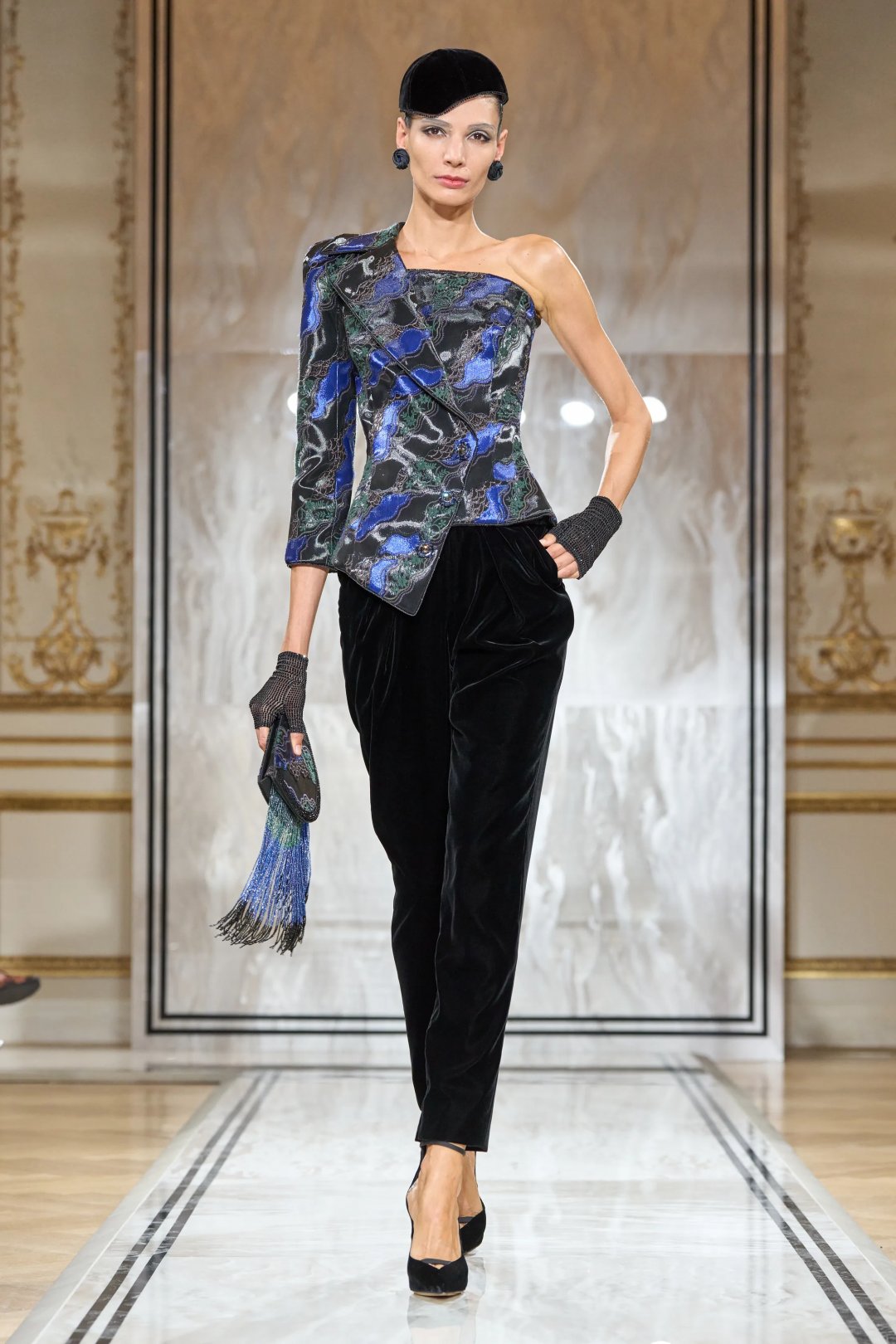 Armani Privé 2025-26 Sonbahar/Kış Haute Couture