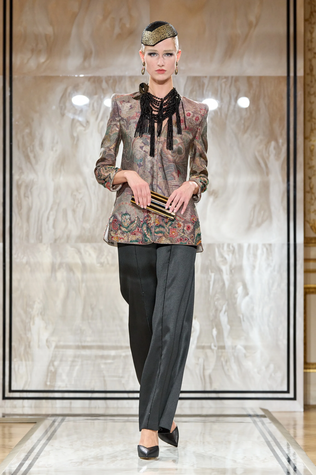 Armani Privé 2025-26 Sonbahar/Kış Haute Couture