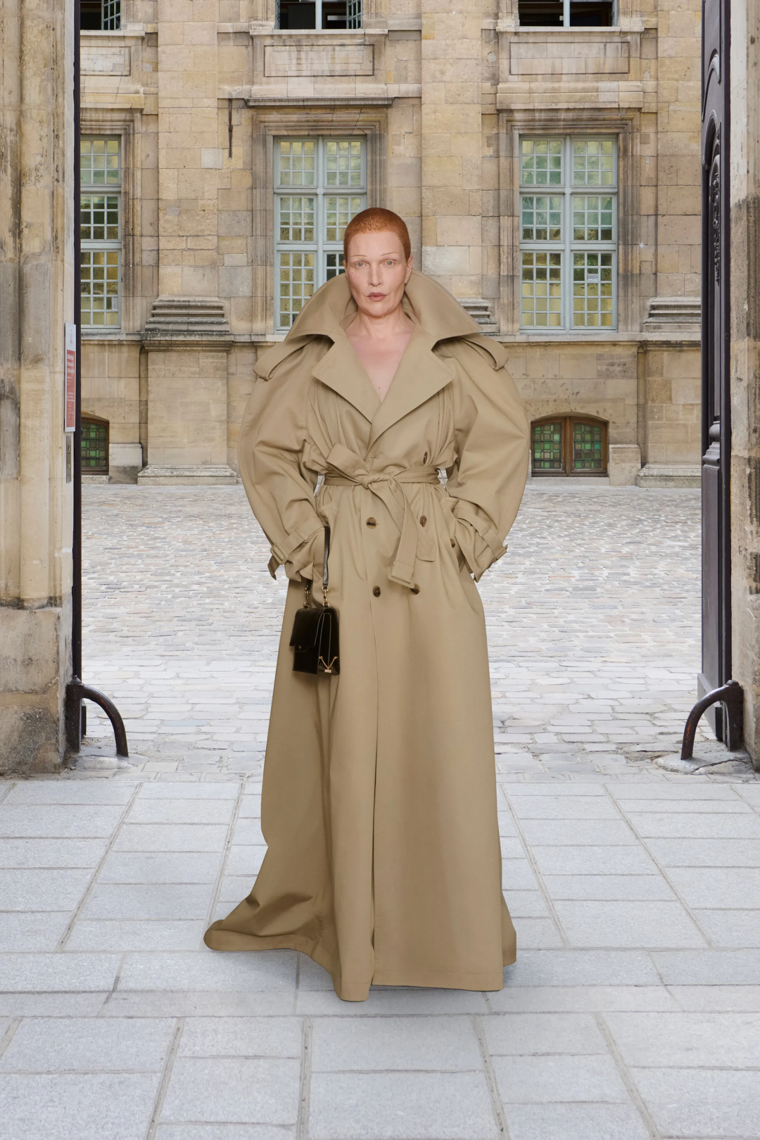 Balenciaga 2025-26 Sonbahar/Kış Haute Couture