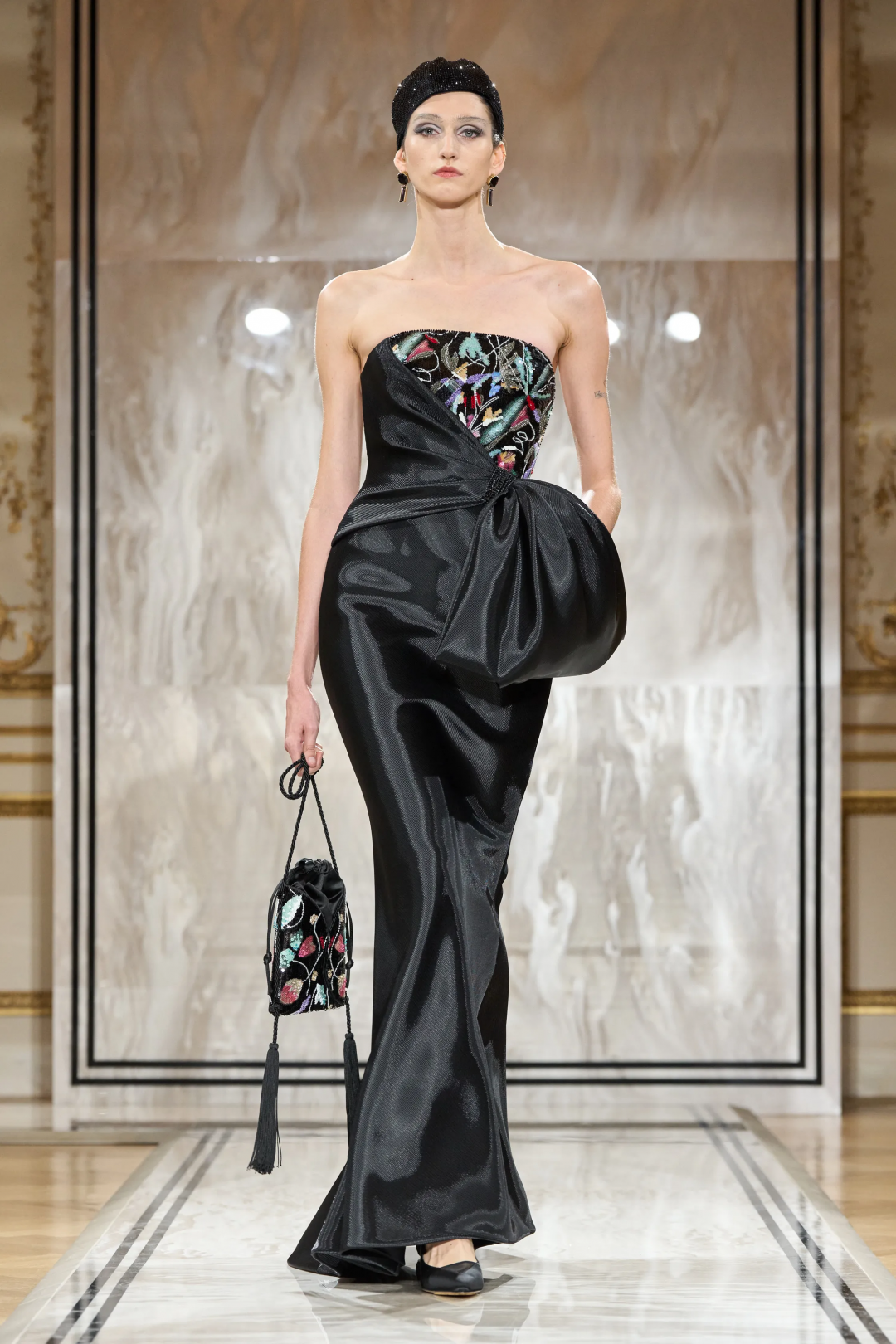 Armani Privé 2025-26 Sonbahar/Kış Haute Couture