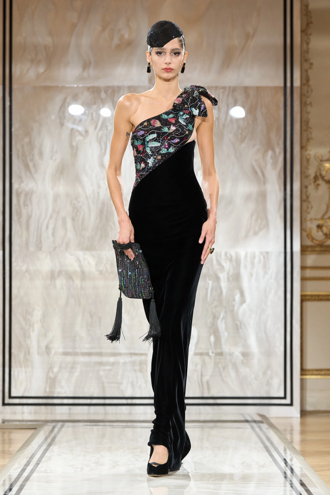 Armani Privé 2025-26 Sonbahar/Kış Haute Couture