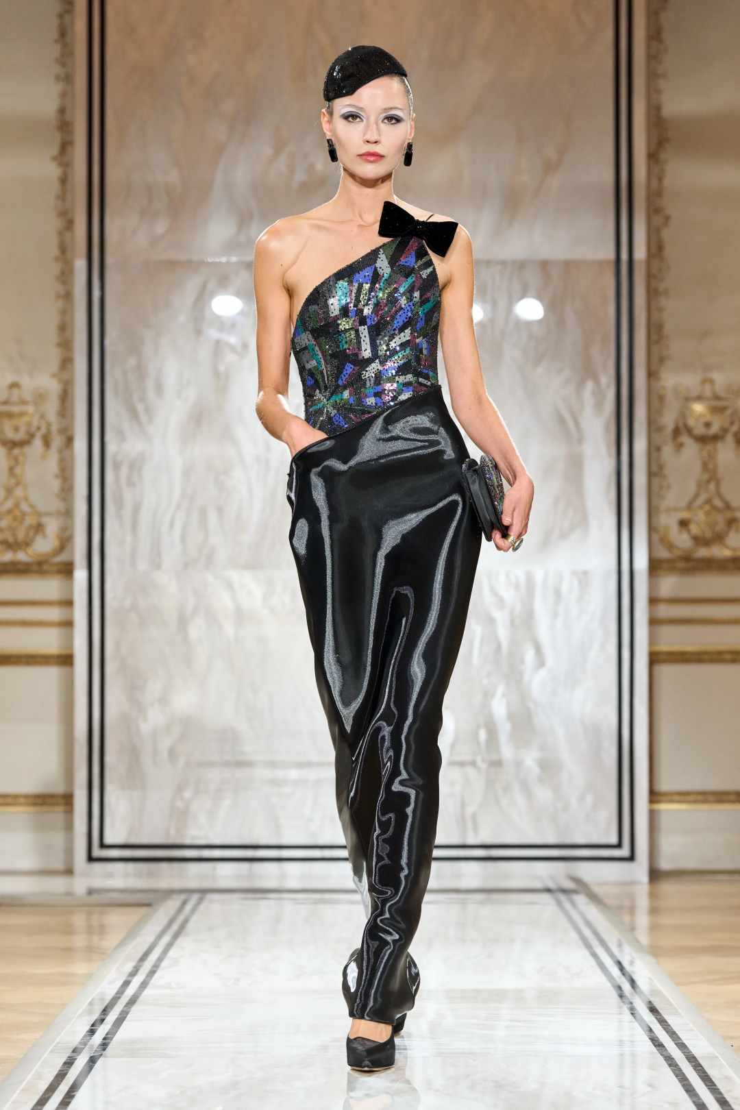 Armani Privé 2025-26 Sonbahar/Kış Haute Couture