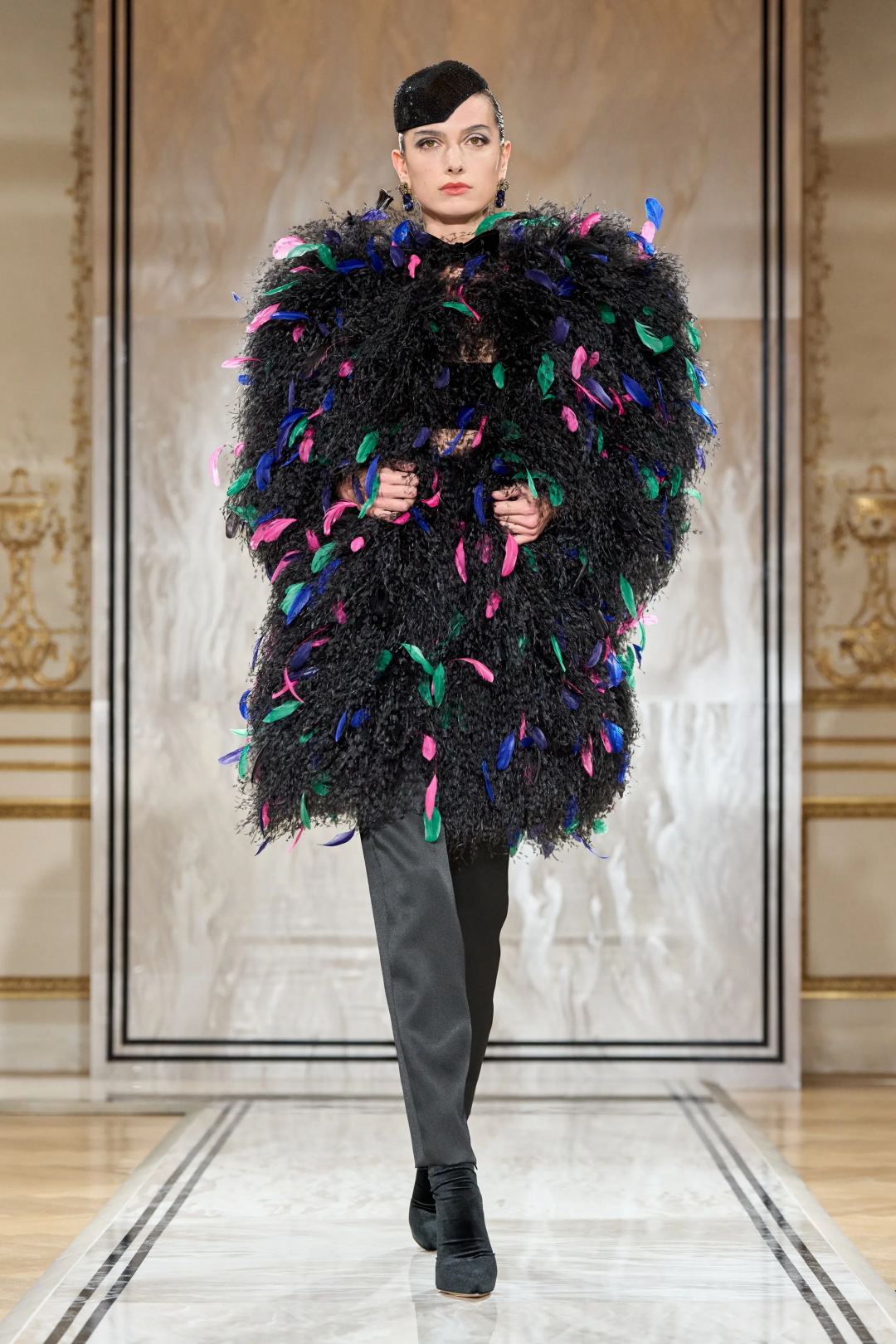 Armani Privé 2025-26 Sonbahar/Kış Haute Couture