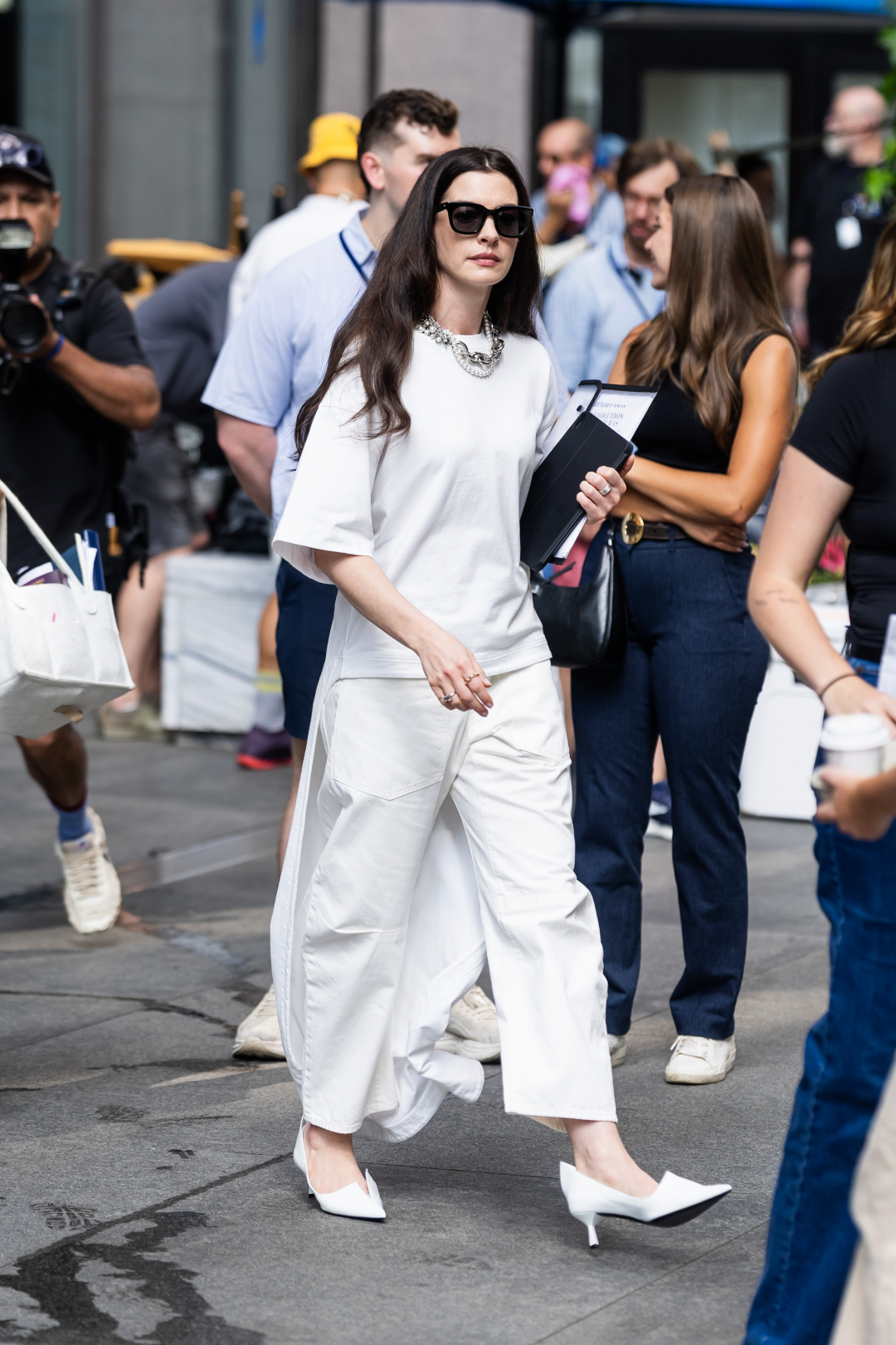 The Devil Wears Prada Devam Filminden (Şimdilik) Tüm Kostümler