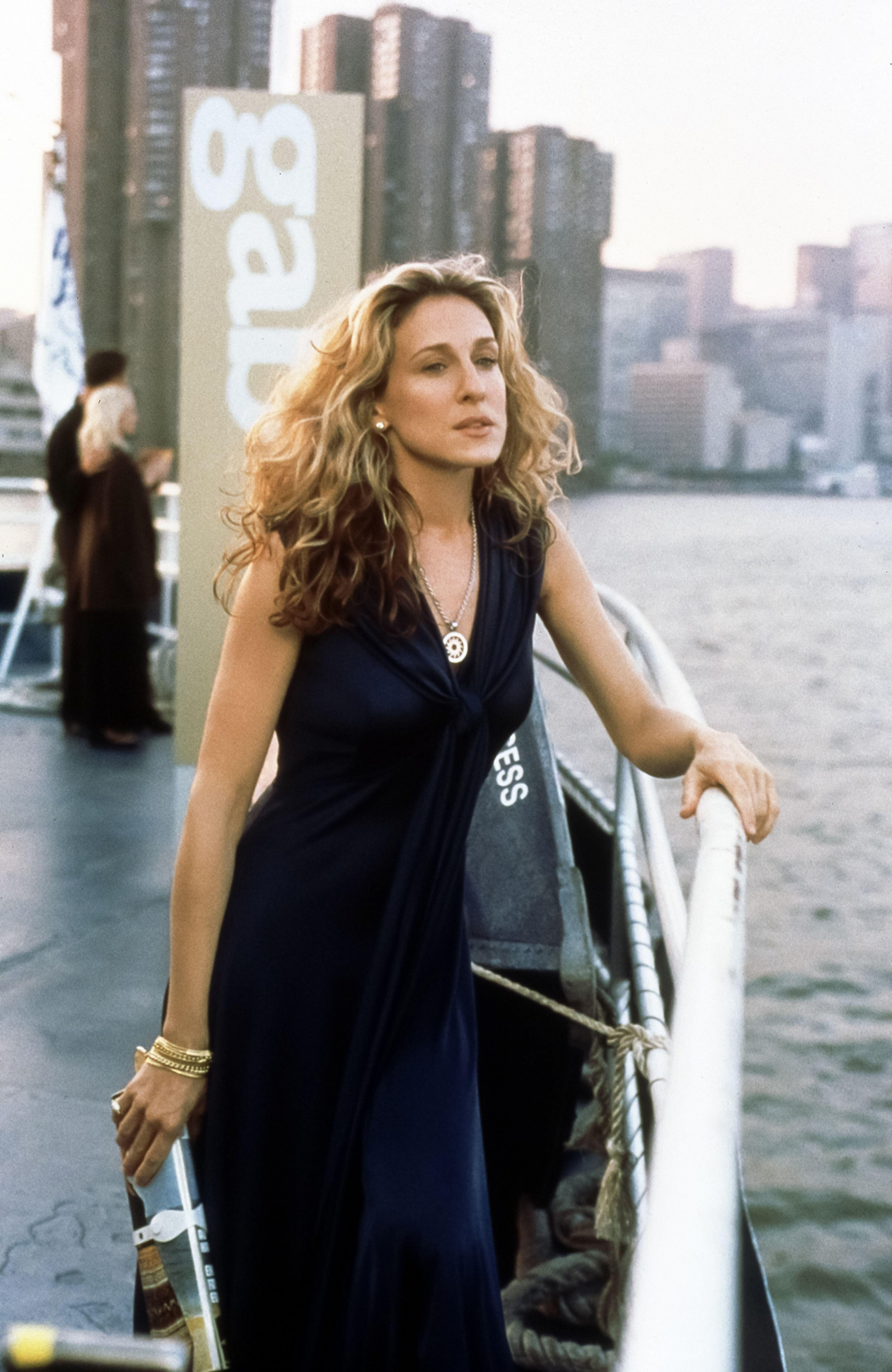 Carrie Bradshaw Stili: En İyi Sex and The City Görünümleri