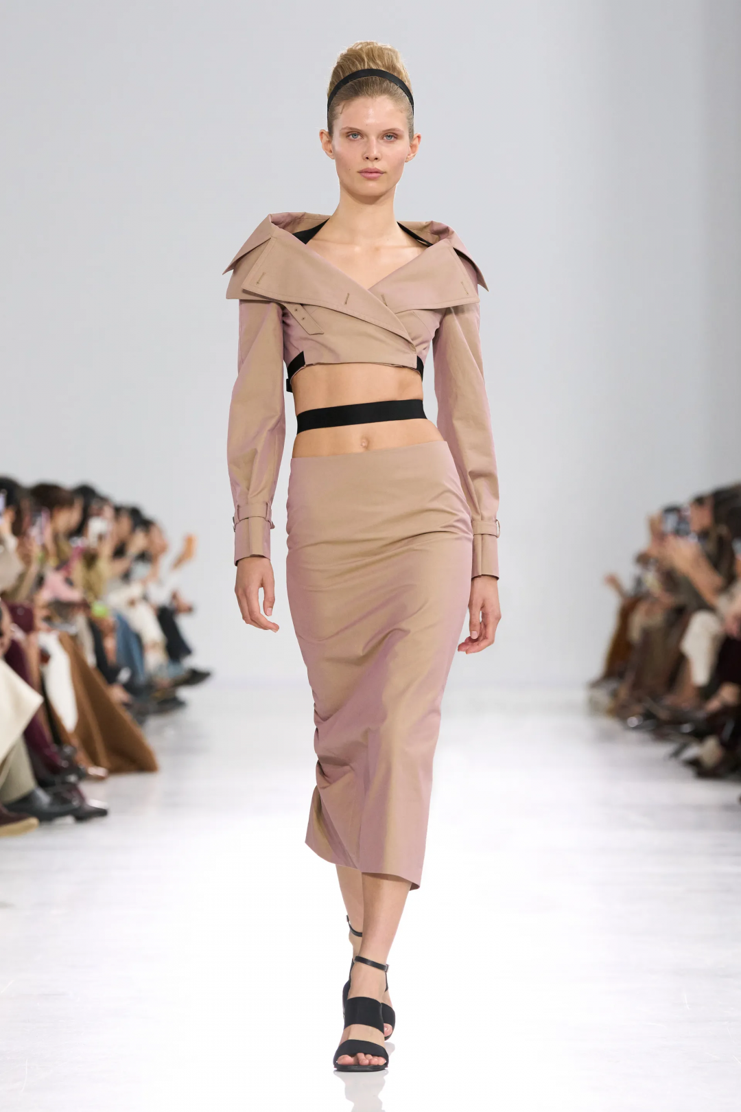 Max Mara 2026 İlkbahar/Yaz