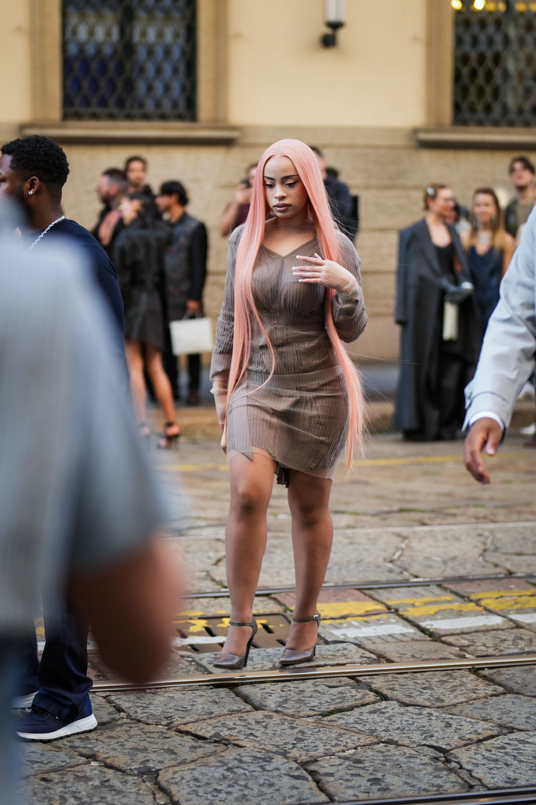 2026 İlkbahar/Yaz Milano Moda Haftası’nın En İyi Ön Sıra Stilleri
