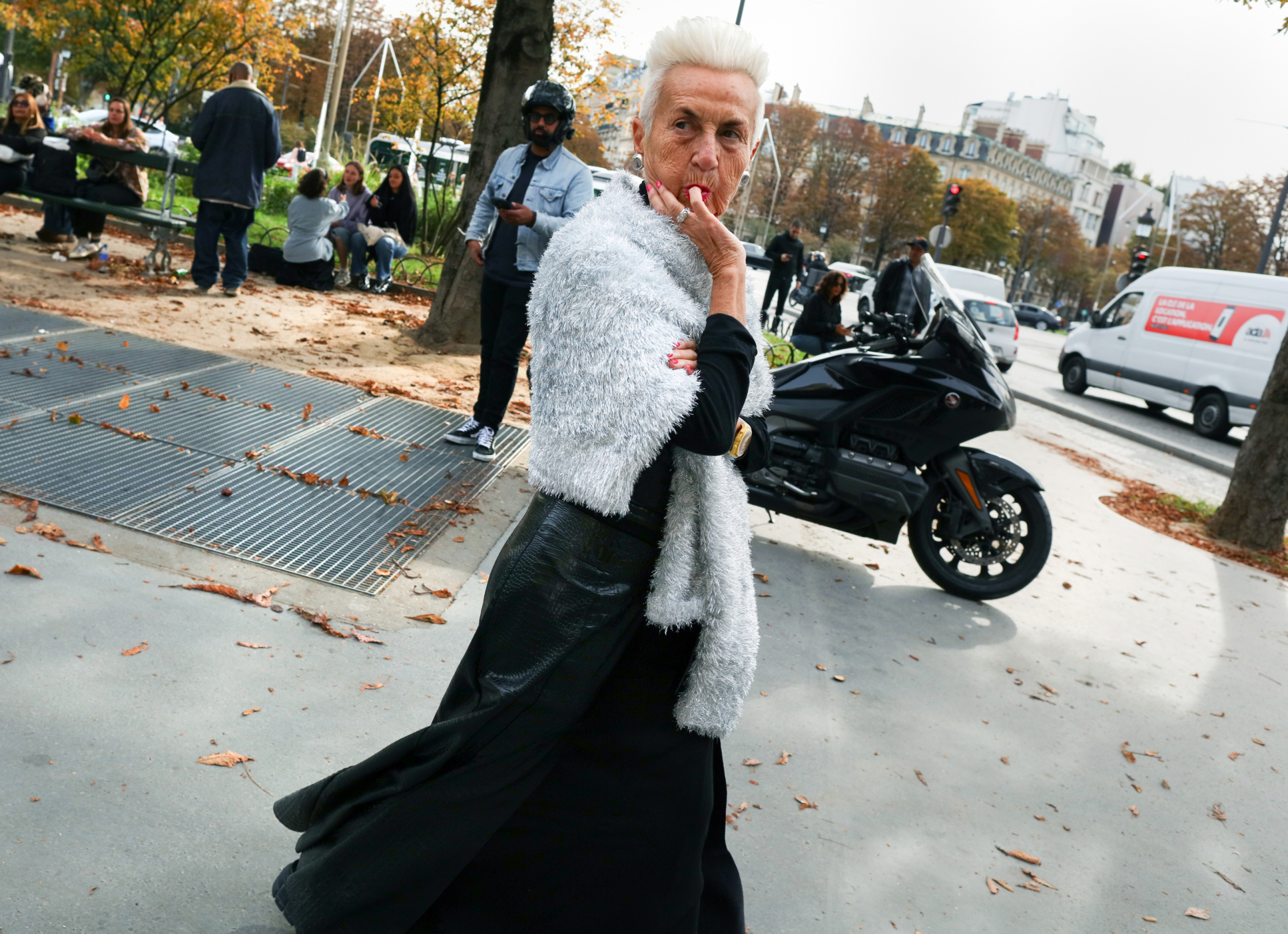 Sokak Stili: 2026 İlkbahar/Yaz Paris Moda Haftası