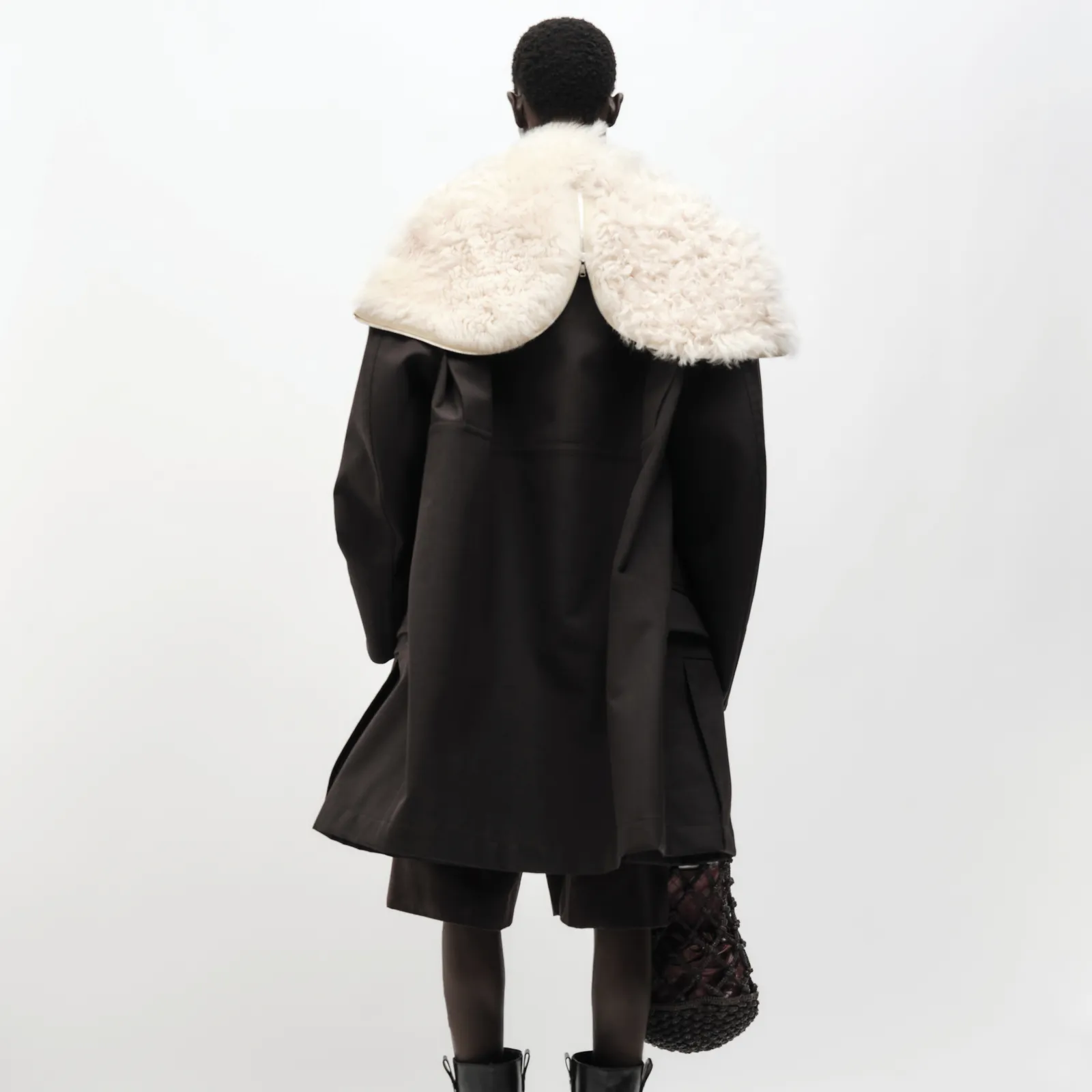 Louise Trotter’ın Bottega Veneta İçin Hazırladığı İlk Koleksiyon Gerçek Hayata Hazır