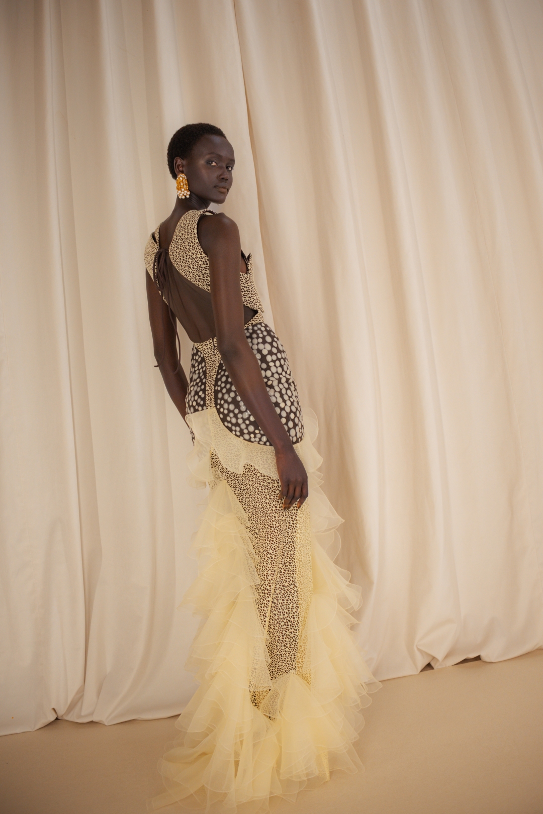 Backstage: 2026-27 Sonbahar/Kış Paris Haute Couture Moda Haftası