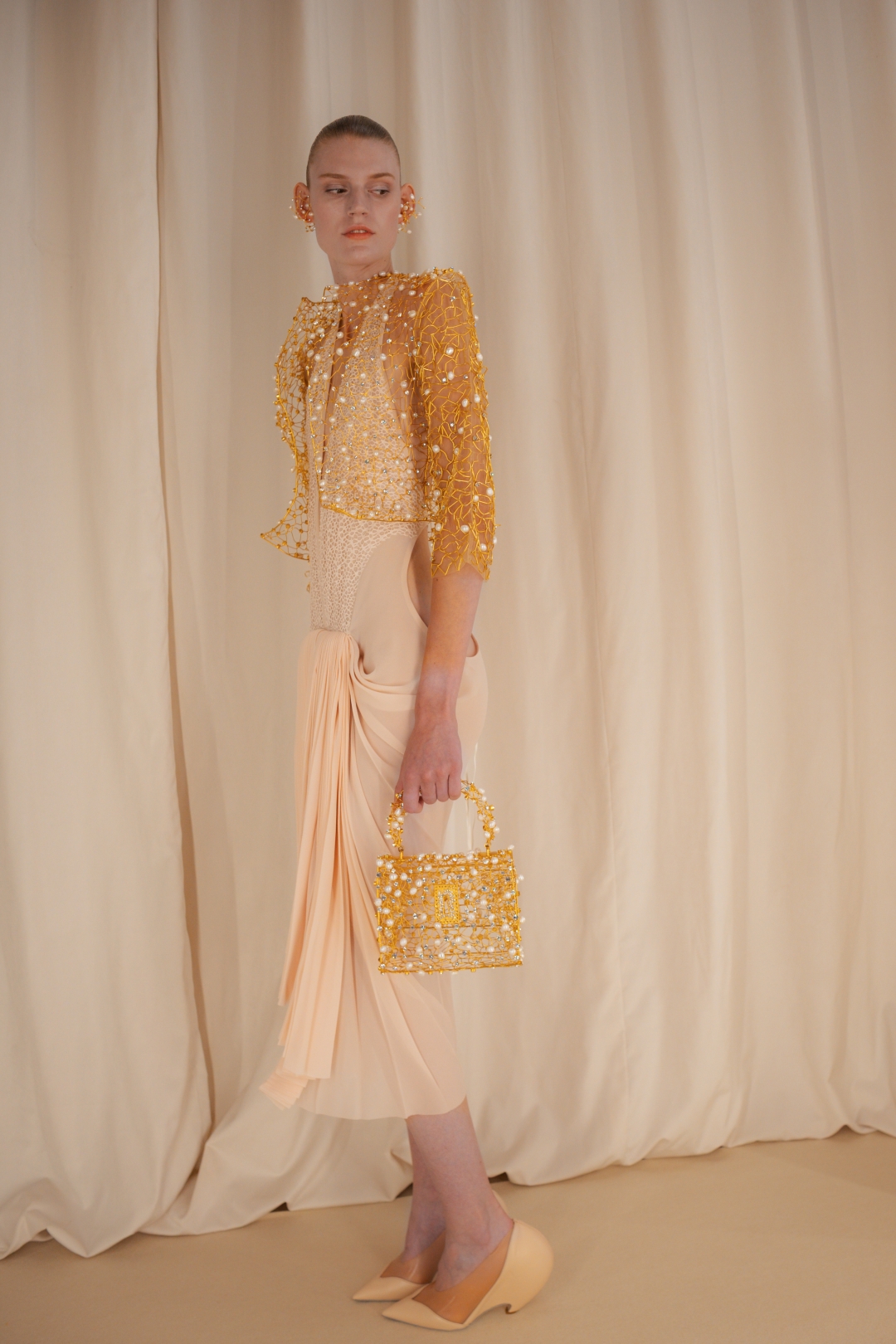 Backstage: 2026-27 Sonbahar/Kış Paris Haute Couture Moda Haftası