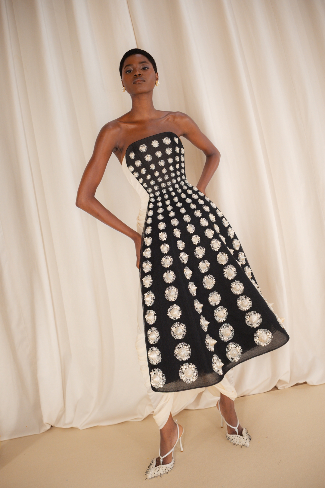 Backstage: 2026-27 Sonbahar/Kış Paris Haute Couture Moda Haftası