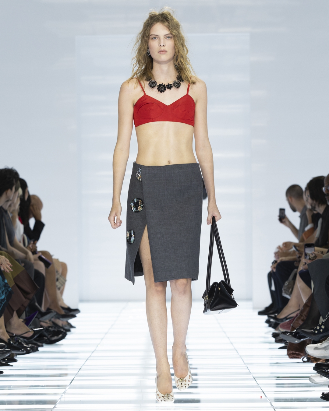 Prada 2027 İlkbahar/Yaz