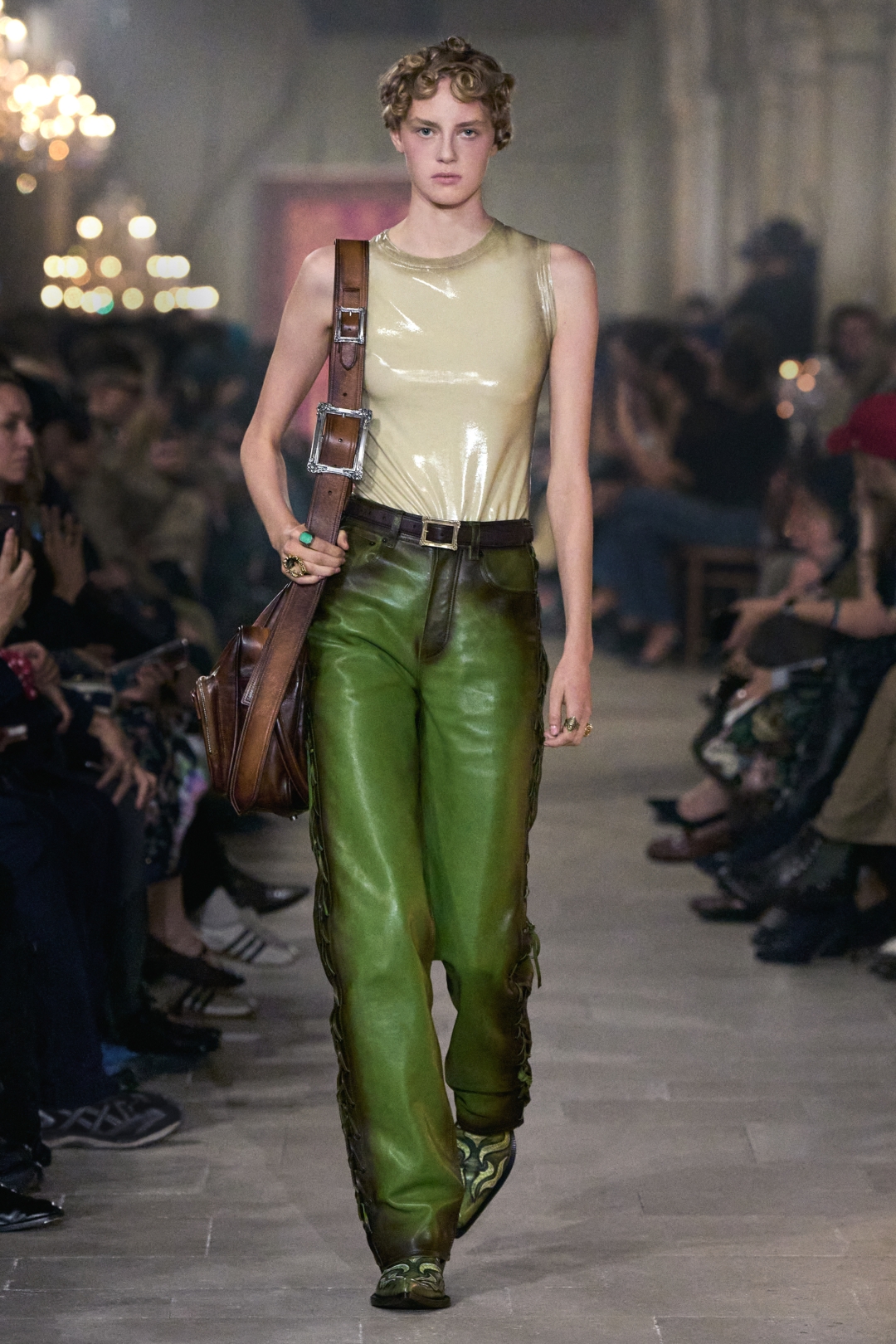 Acne Studios 2027 İlkbahar/Yaz